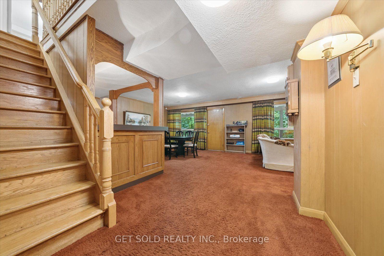 Photo 23 of 129 Riverhead Drive, Etobicoke, Rexdale-Kipling — HOMEH