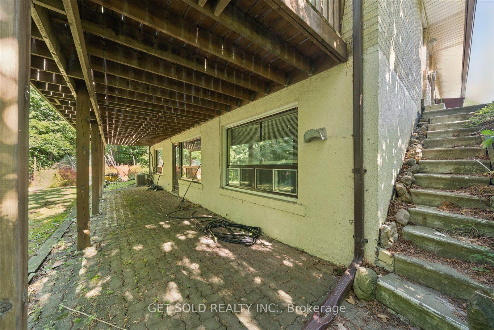 Photo 33 of 129 Riverhead Drive, Etobicoke, Rexdale-Kipling — HOMEH