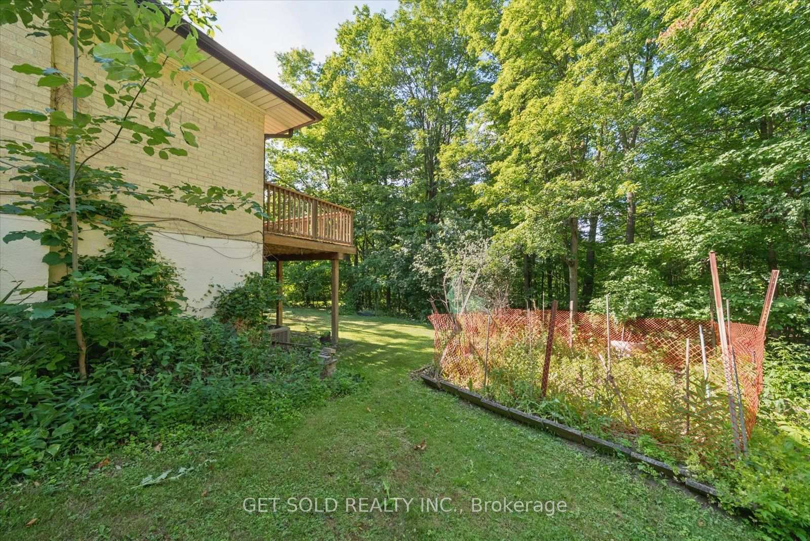 Photo 36 of 129 Riverhead Drive, Etobicoke, Rexdale-Kipling — HOMEH