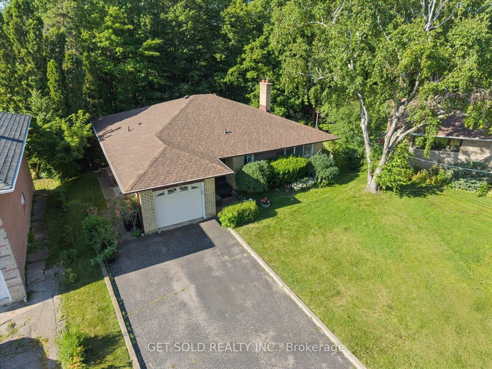 Photo 42 of 129 Riverhead Drive, Etobicoke, Rexdale-Kipling — HOMEH