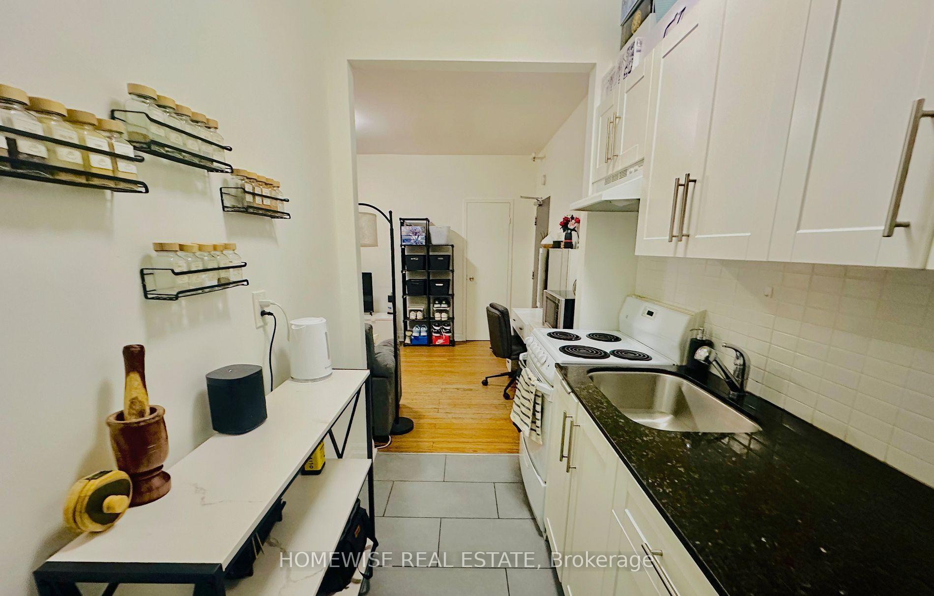 Photo 4 of Unit 209, 1 Triller Avenue, Toronto, South Parkdale — HOMEH
