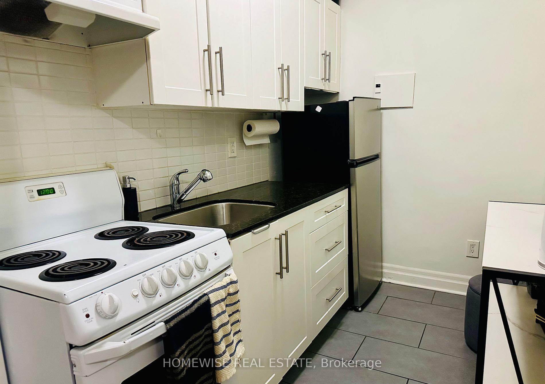 Photo 6 of Unit 209, 1 Triller Avenue, Toronto, South Parkdale — HOMEH