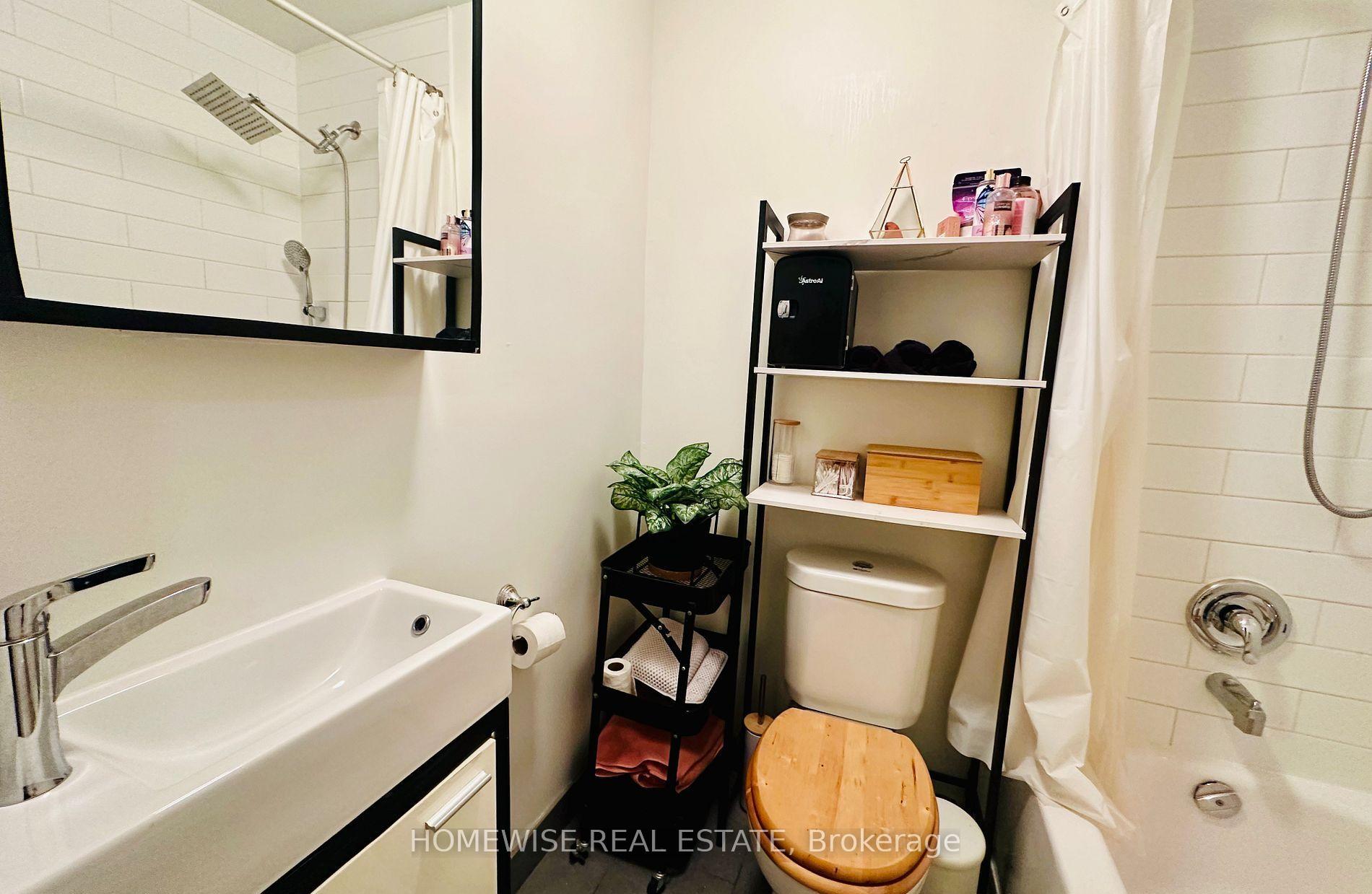 Photo 10 of Unit 209, 1 Triller Avenue, Toronto, South Parkdale — HOMEH