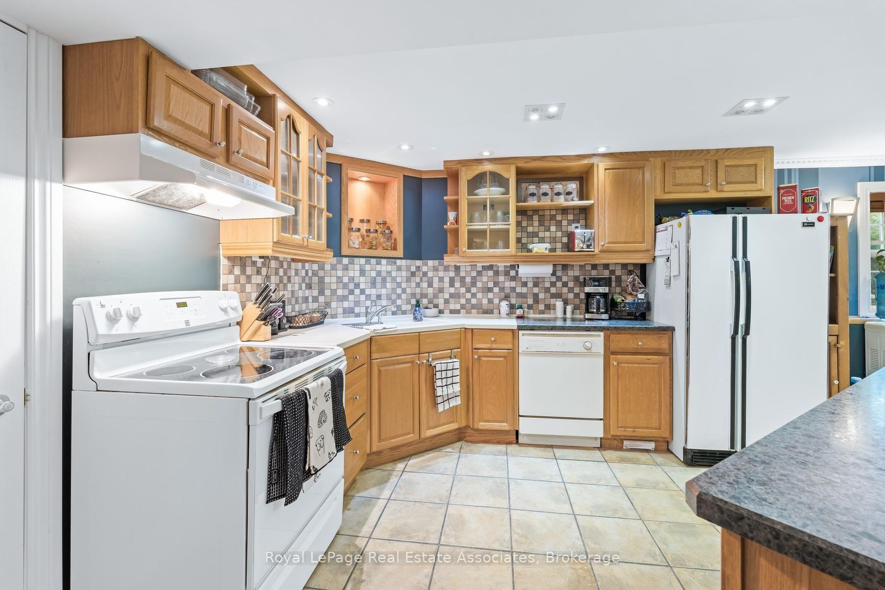 Photo 26 of 62 Somerville Road, Halton Hills, Acton — HOMEH