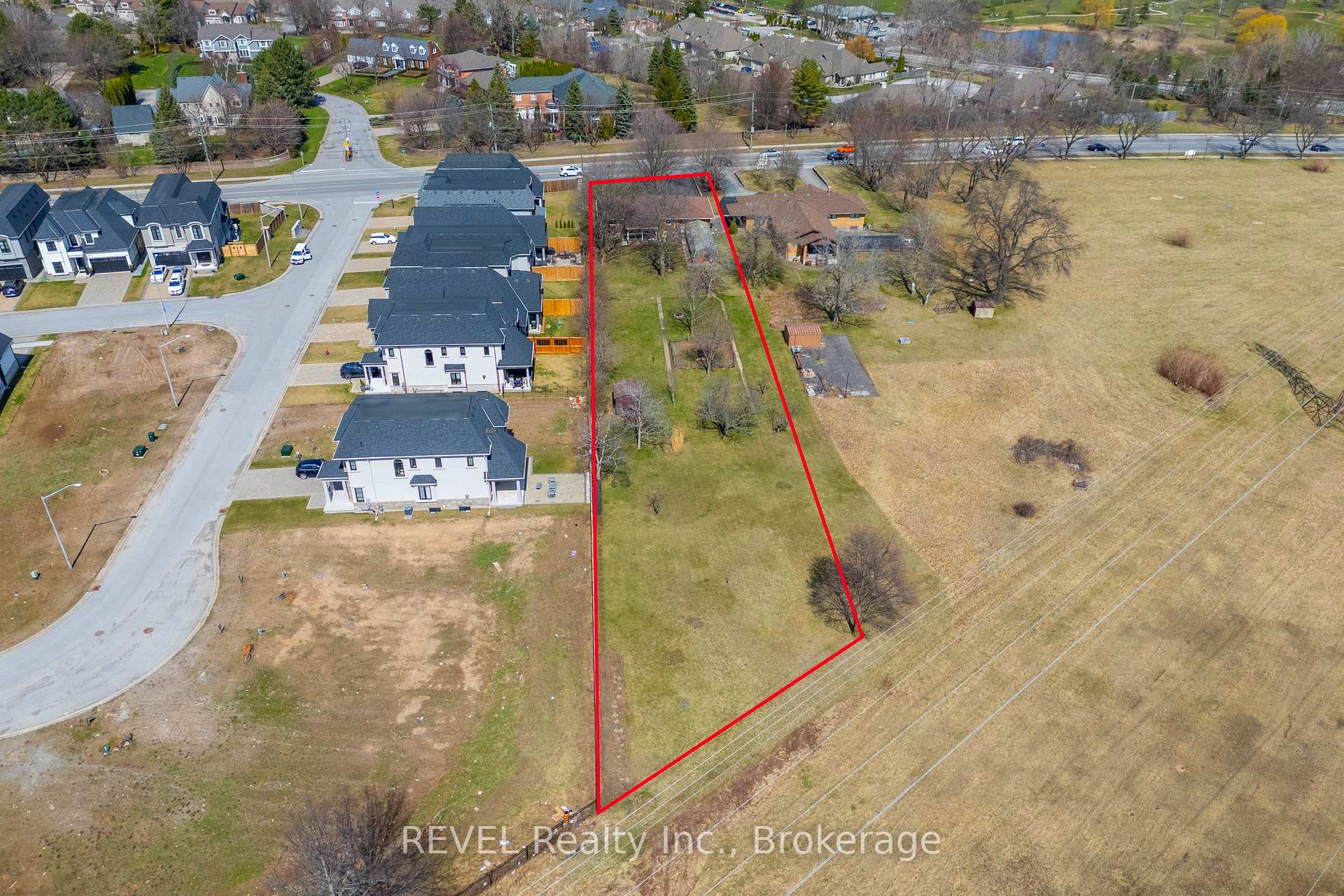 Photo 1 of 6398 Mountain Road, Niagara Falls, Stamford — HOMEH