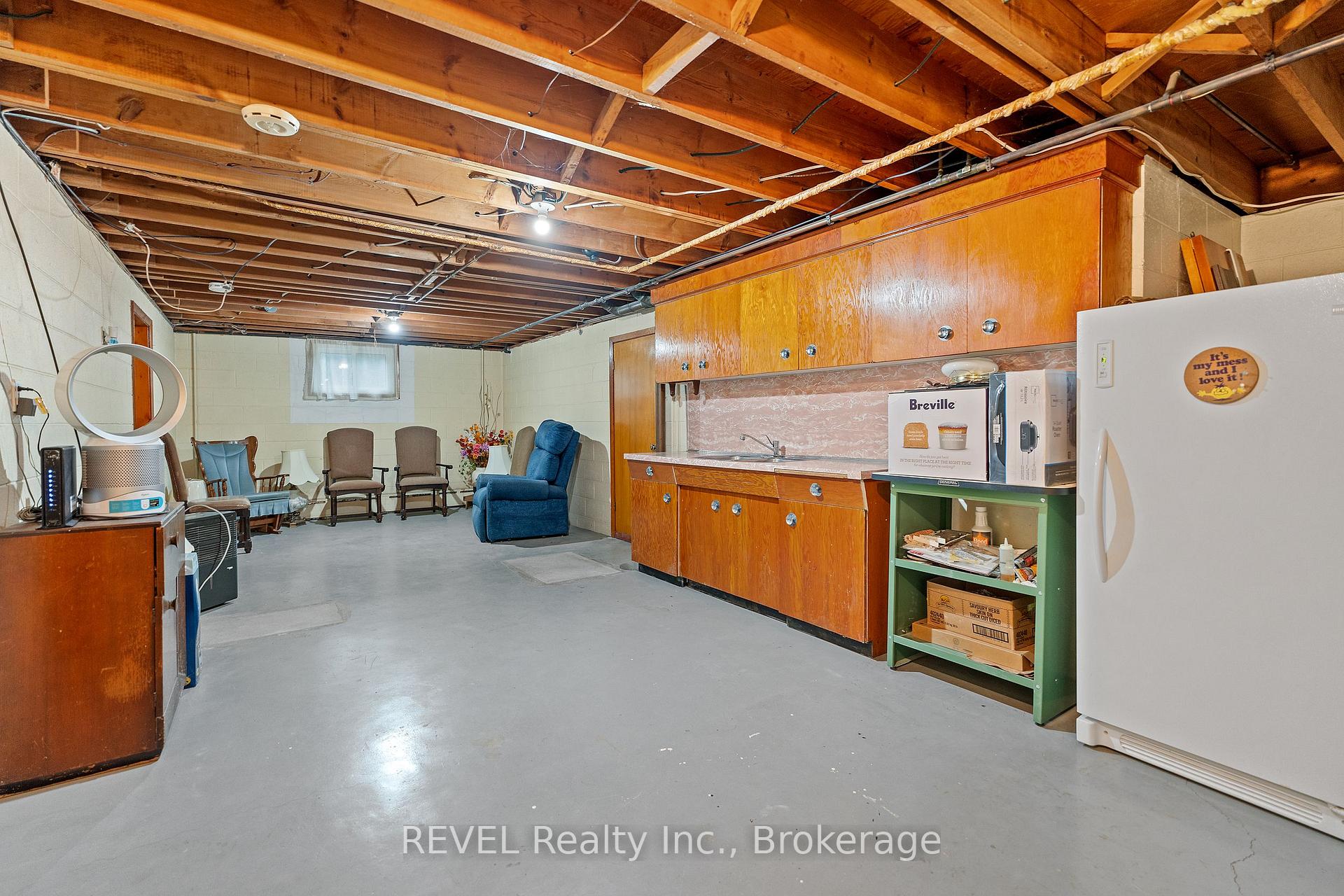 Photo 24 of 6398 Mountain Road, Niagara Falls, Stamford — HOMEH