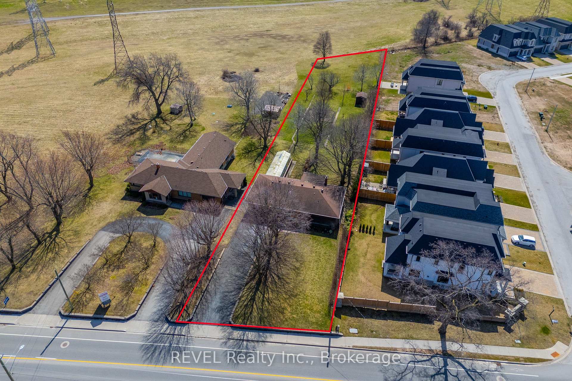 Photo 30 of 6398 Mountain Road, Niagara Falls, Stamford — HOMEH