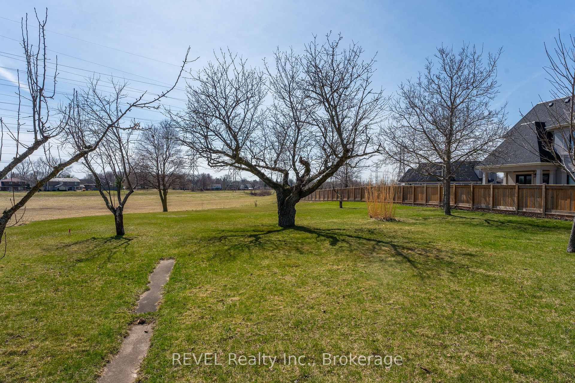 Photo 34 of 6398 Mountain Road, Niagara Falls, Stamford — HOMEH