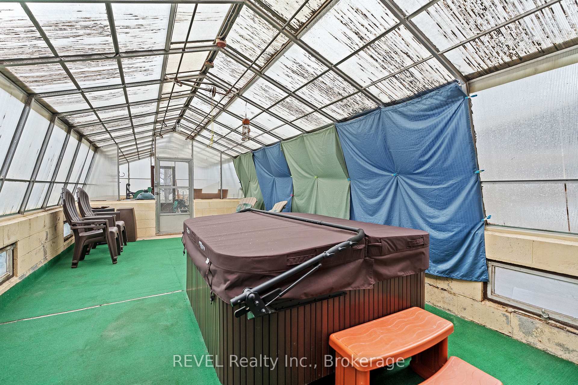 Photo 35 of 6398 Mountain Road, Niagara Falls, Stamford — HOMEH