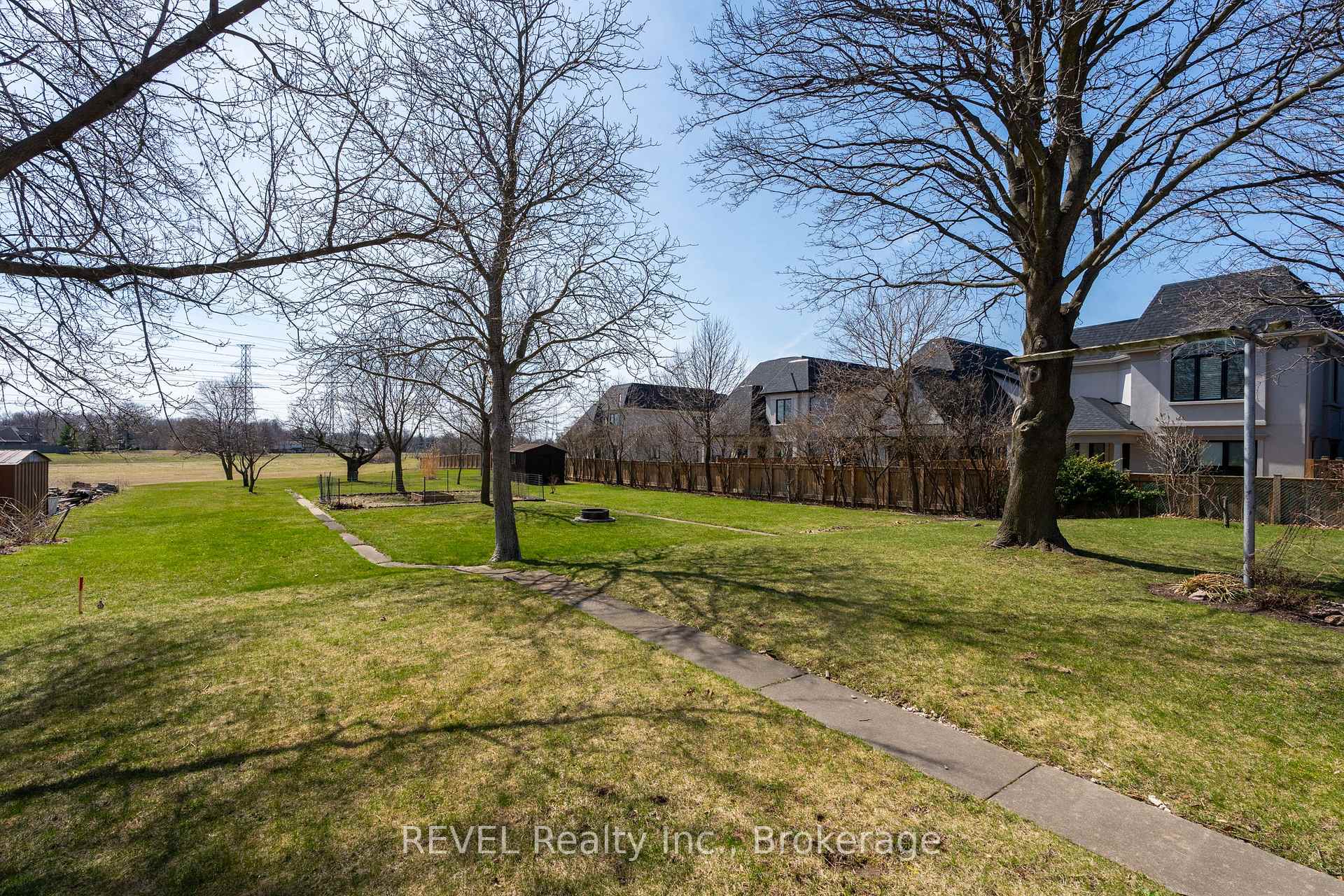Photo 39 of 6398 Mountain Road, Niagara Falls, Stamford — HOMEH