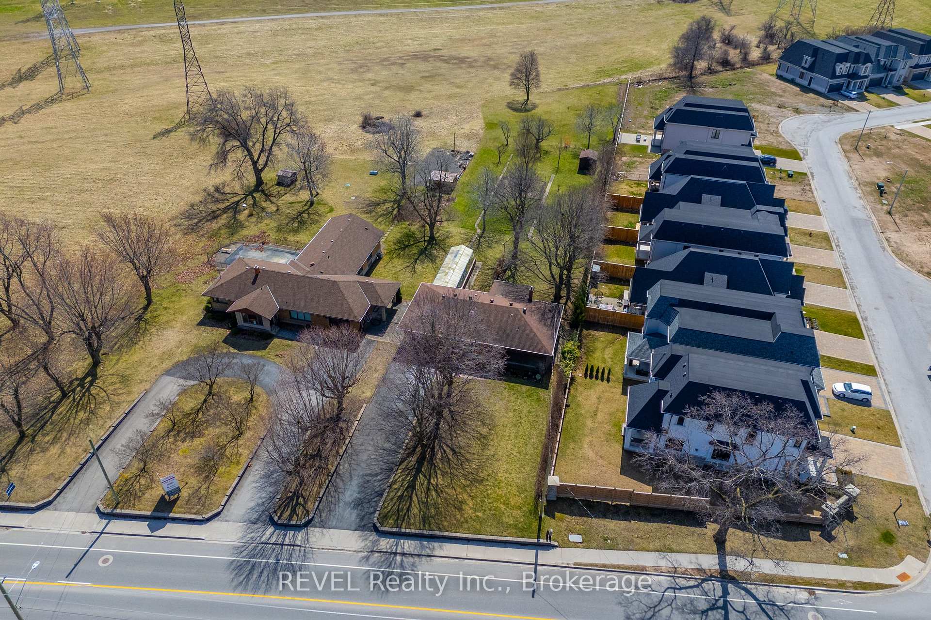 Photo 40 of 6398 Mountain Road, Niagara Falls, Stamford — HOMEH