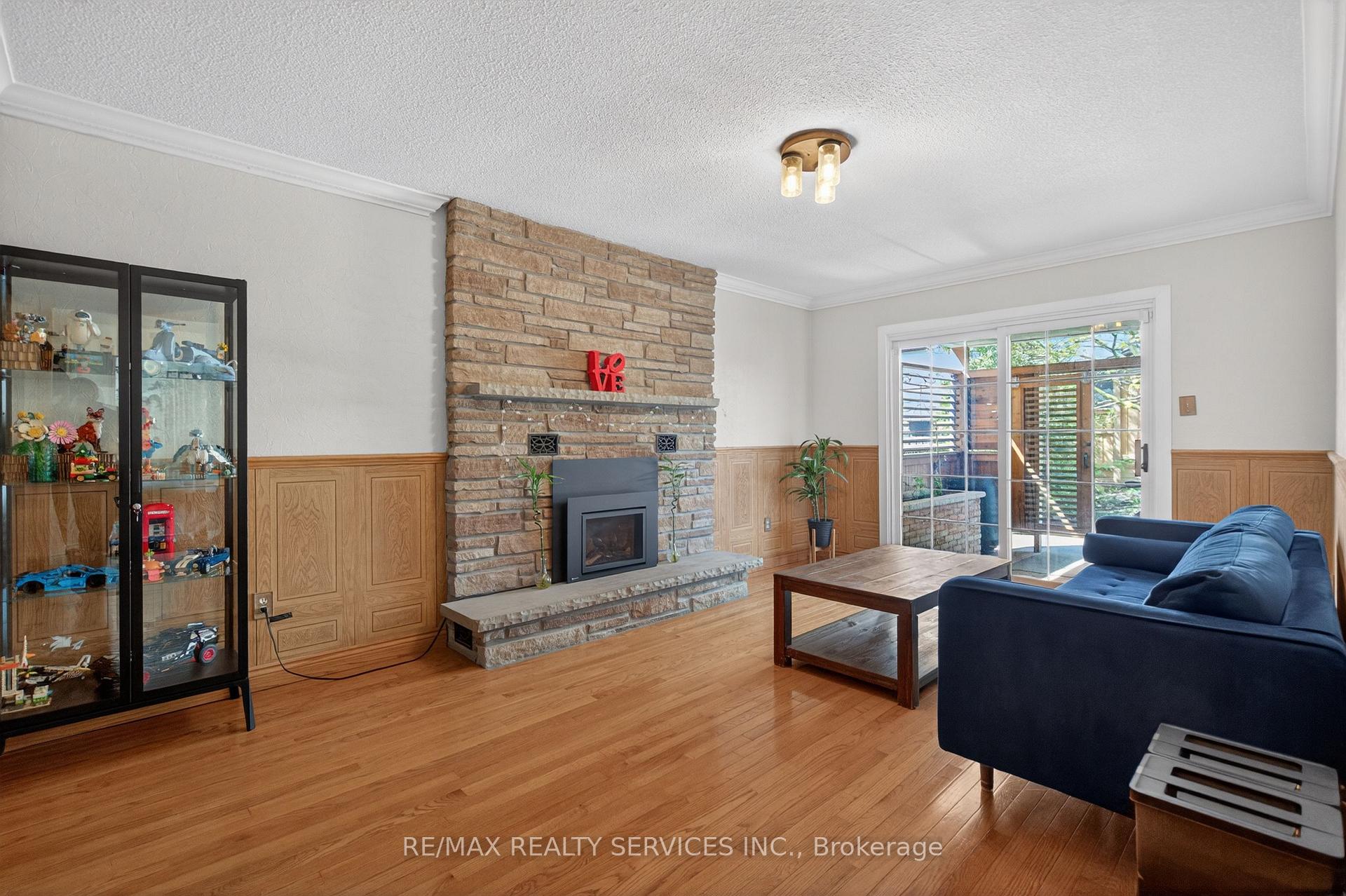 Photo 15 of 2 Dunbar Drive, Whitby, Blue Grass Meadows — HOMEH