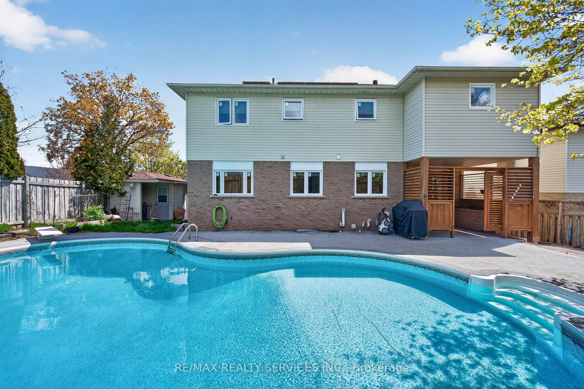 Photo 19 of 2 Dunbar Drive, Whitby, Blue Grass Meadows — HOMEH
