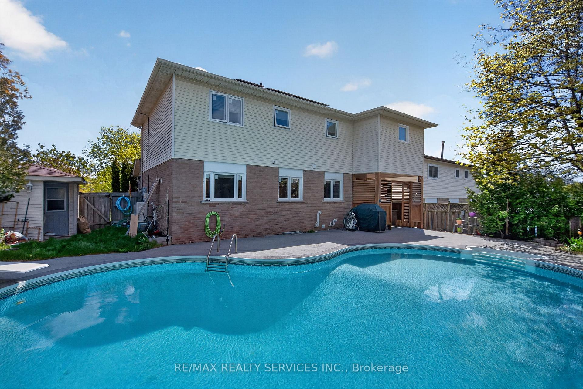 Photo 20 of 2 Dunbar Drive, Whitby, Blue Grass Meadows — HOMEH