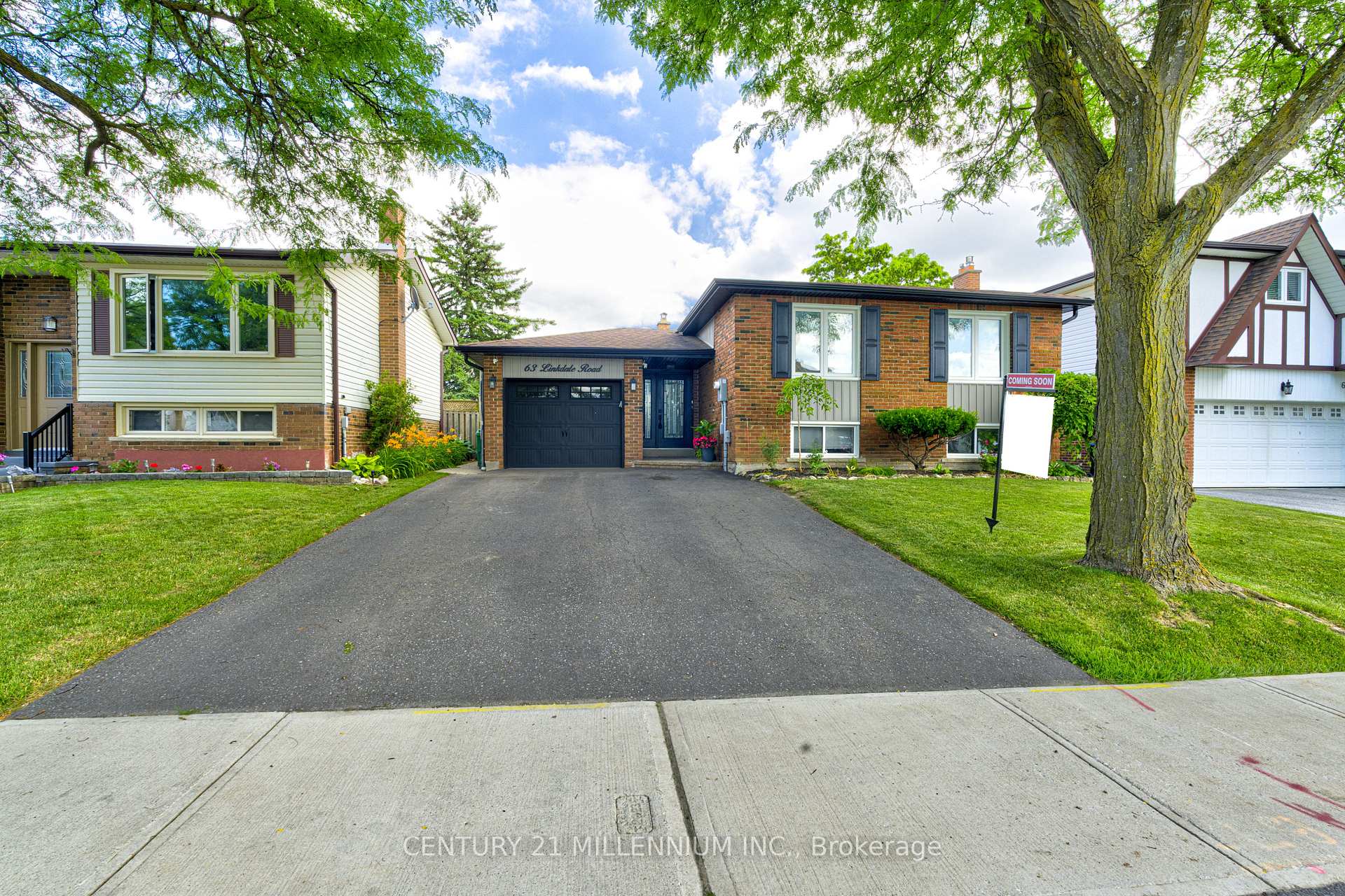 Photo 3 of 63 Linkdale Road, Brampton, Brampton North — HOMEH