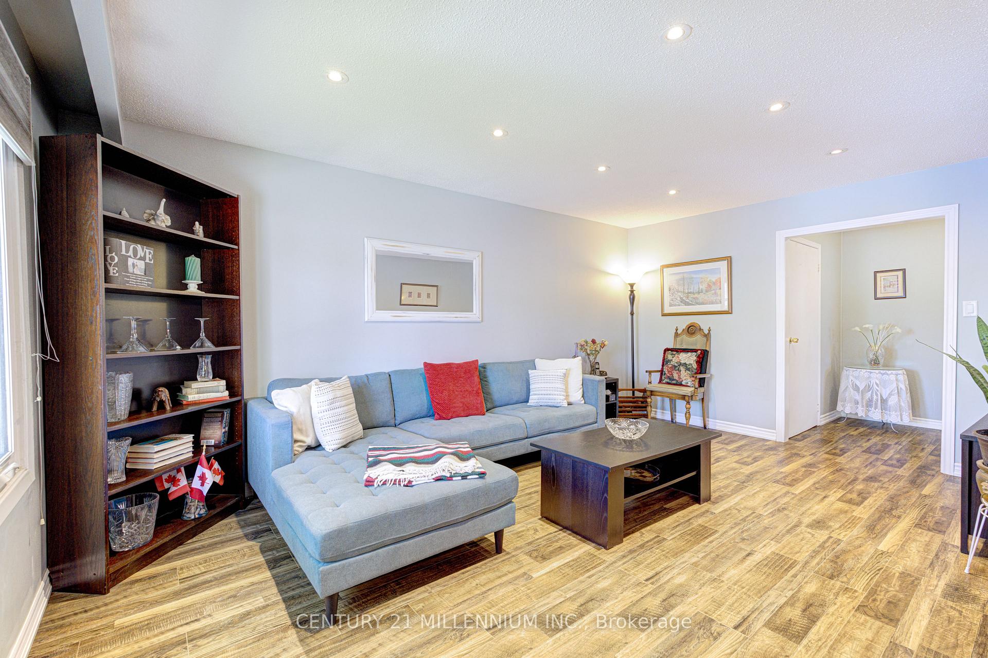 Photo 9 of 63 Linkdale Road, Brampton, Brampton North — HOMEH