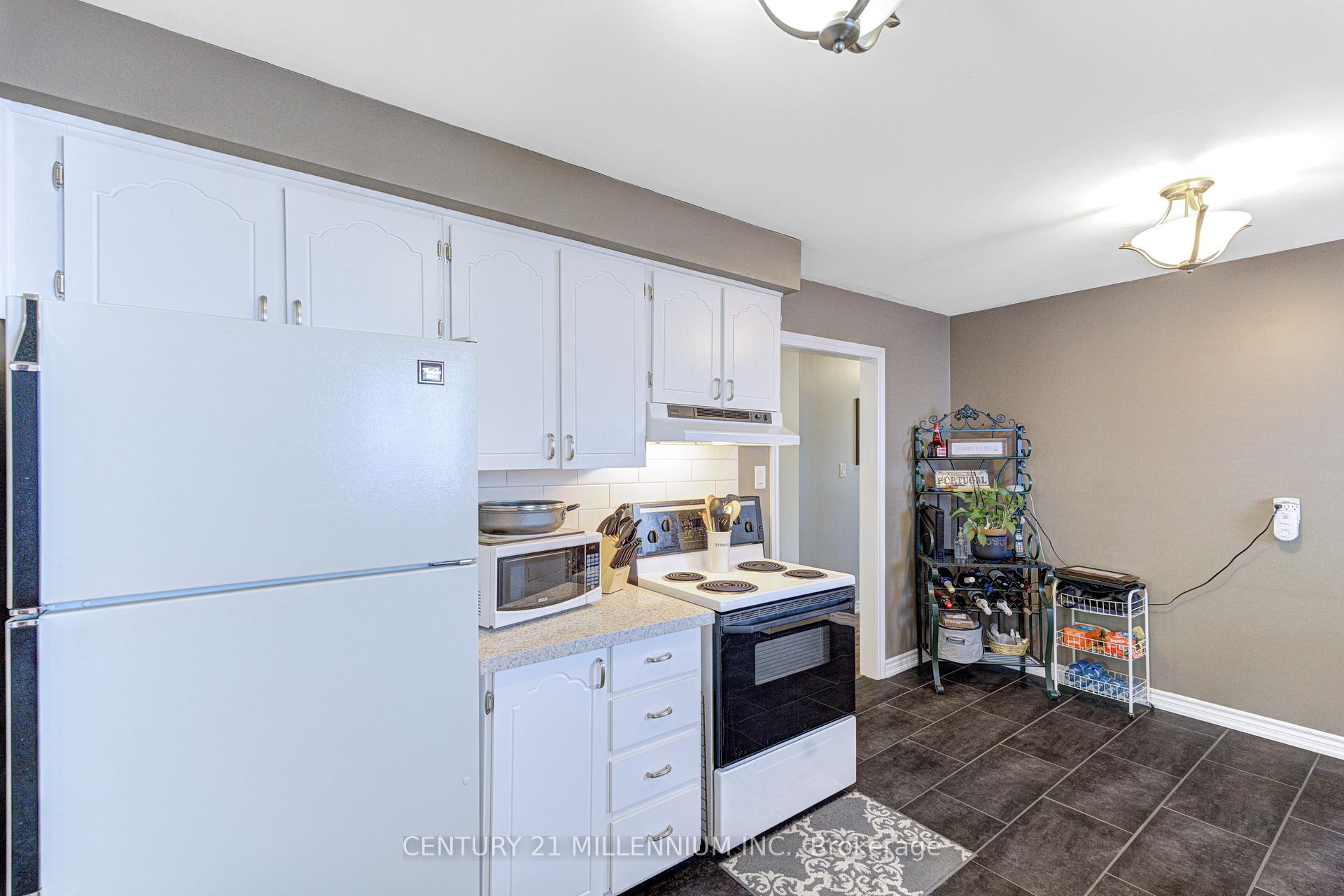 Photo 18 of 63 Linkdale Road, Brampton, Brampton North — HOMEH