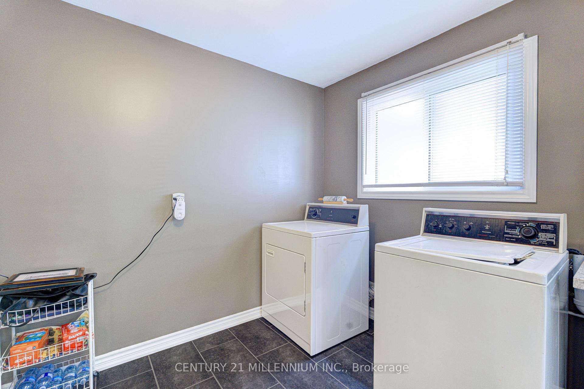 Photo 22 of 63 Linkdale Road, Brampton, Brampton North — HOMEH