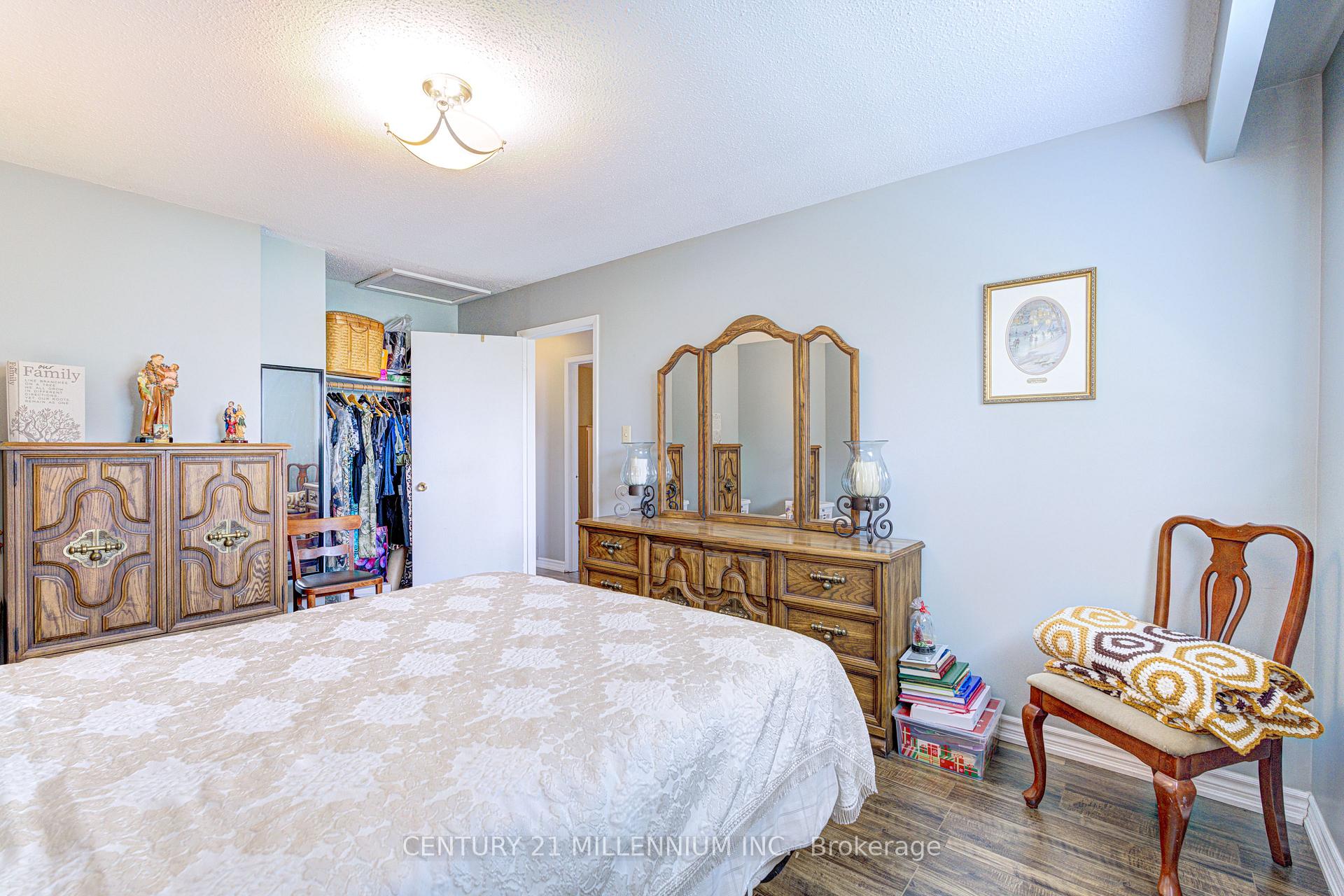 Photo 25 of 63 Linkdale Road, Brampton, Brampton North — HOMEH