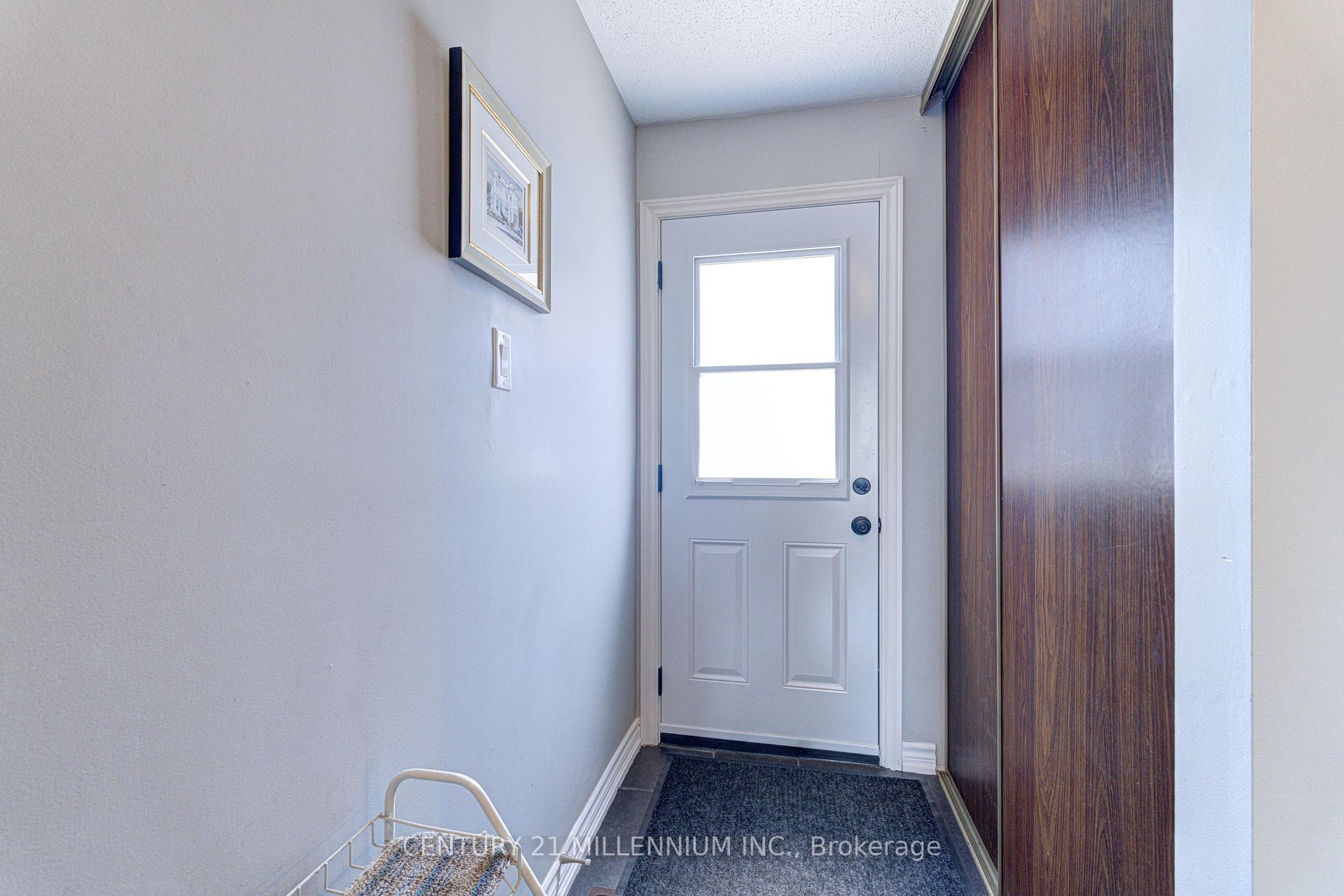 Photo 34 of 63 Linkdale Road, Brampton, Brampton North — HOMEH