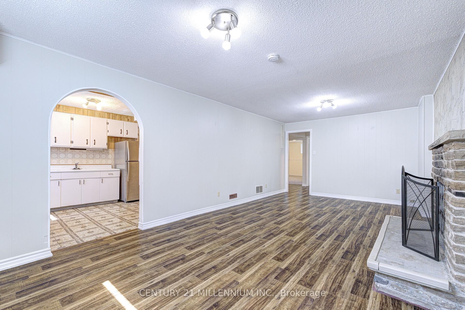 Photo 37 of 63 Linkdale Road, Brampton, Brampton North — HOMEH