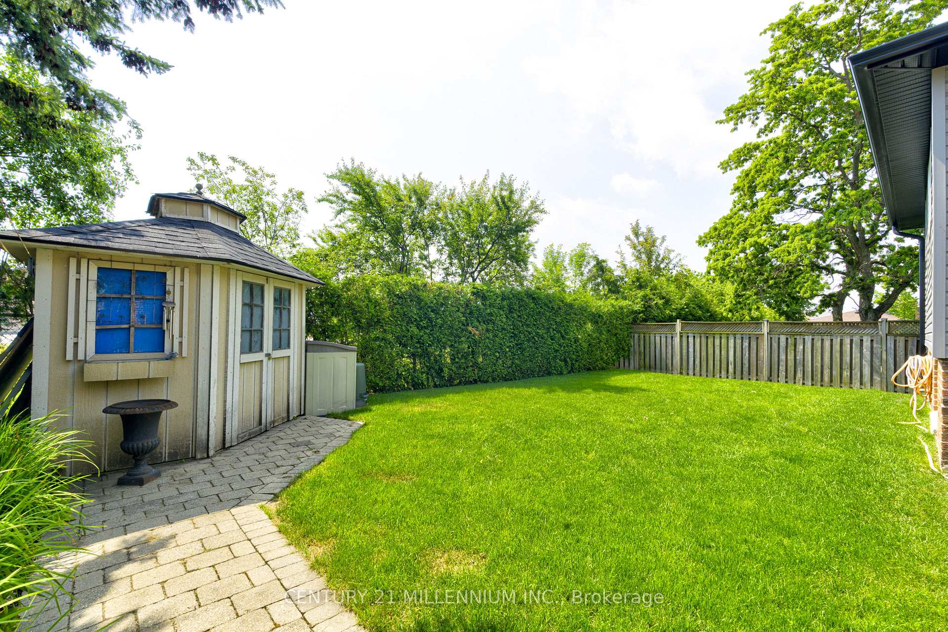 Photo 48 of 63 Linkdale Road, Brampton, Brampton North — HOMEH