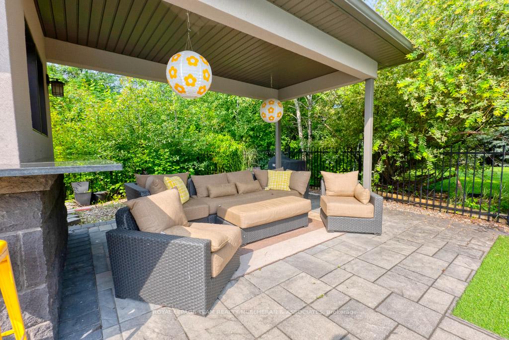 Photo 12 of 463 Lockmaster Crescent, Ottawa, Manotick Village & Manotick Estates — HOMEH