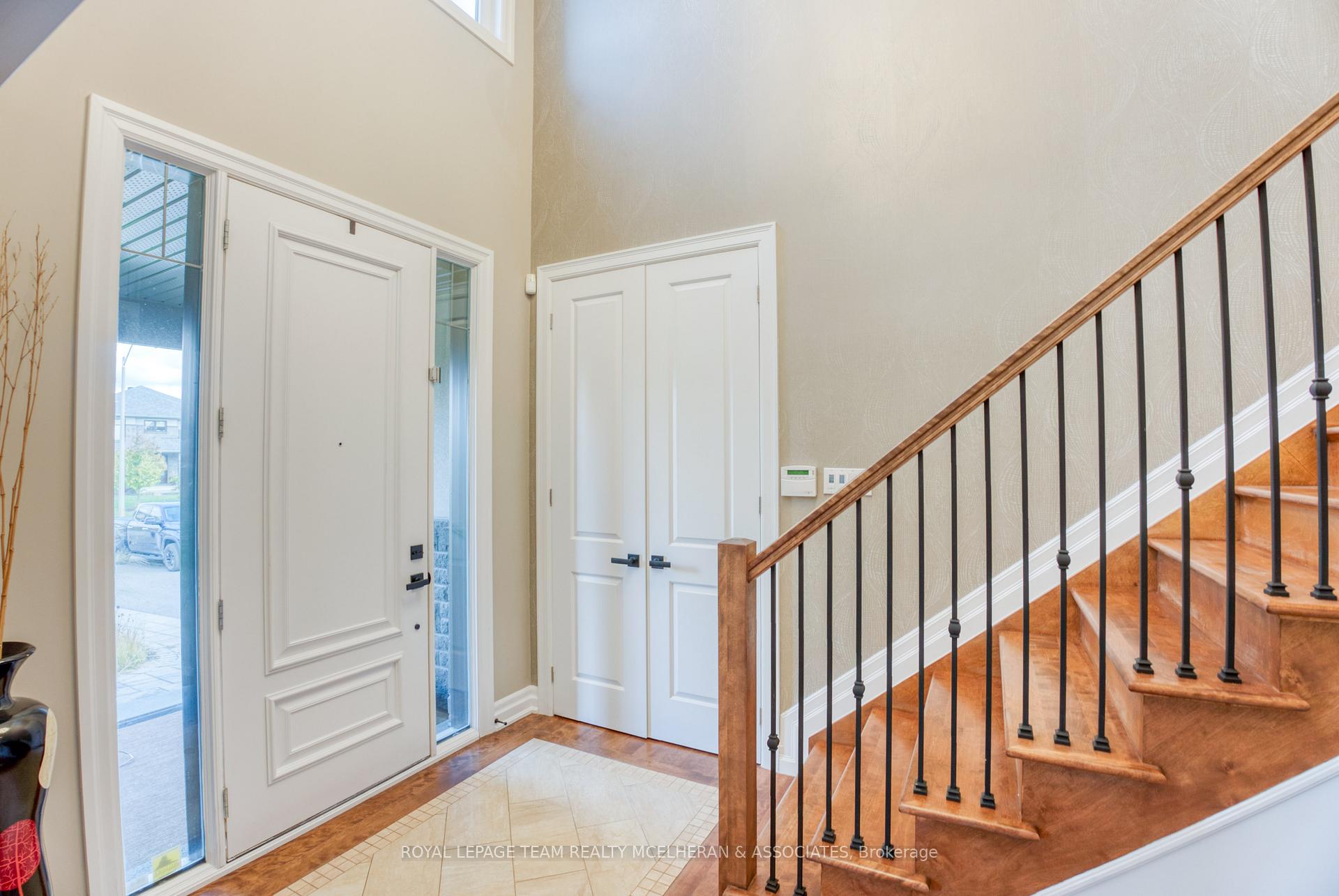 Photo 14 of 463 Lockmaster Crescent, Ottawa, Manotick Village & Manotick Estates — HOMEH