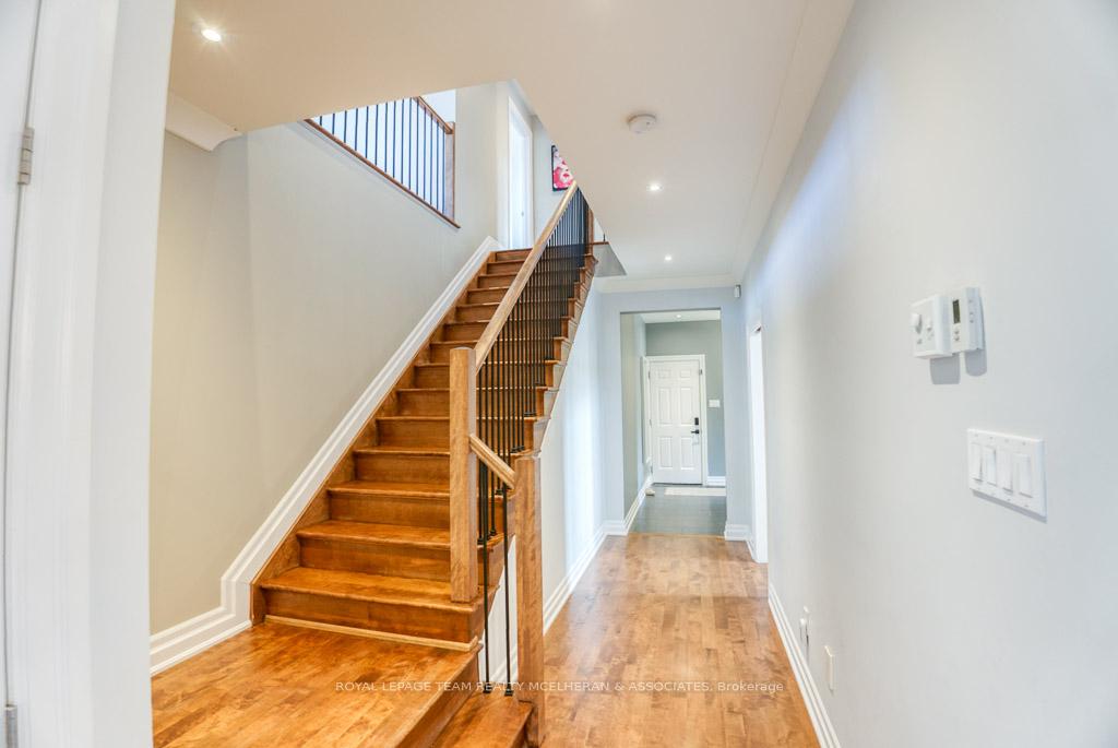 Photo 26 of 463 Lockmaster Crescent, Ottawa, Manotick Village & Manotick Estates — HOMEH