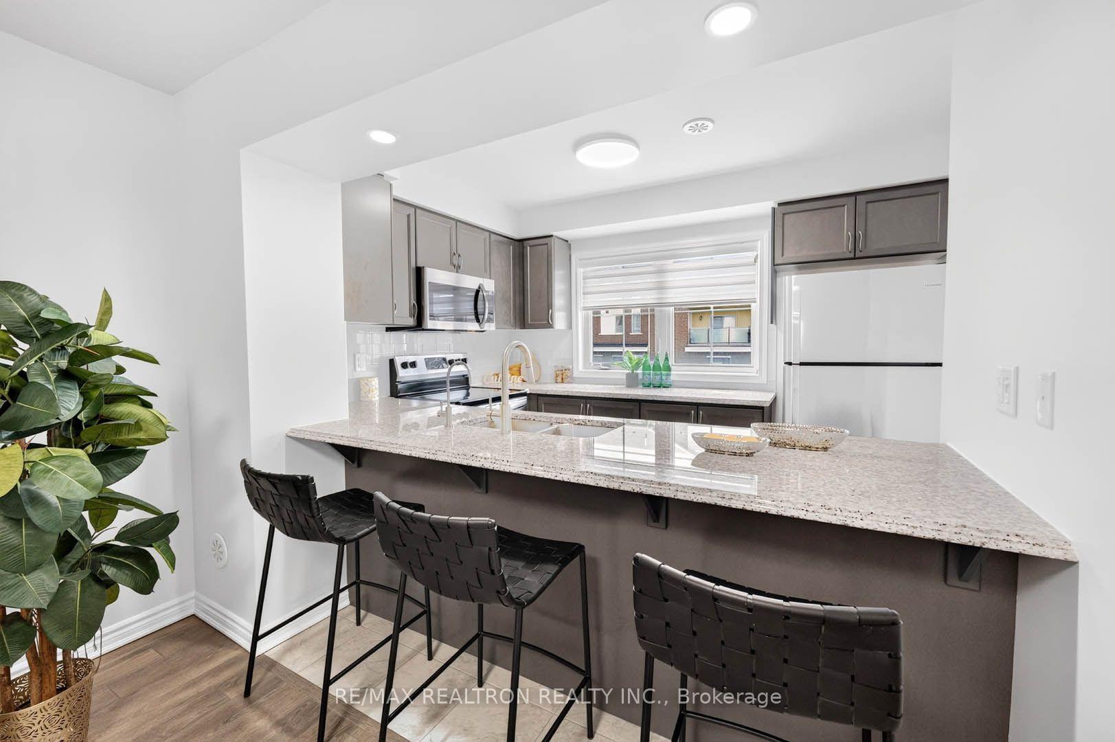 Photo 13 of 2483 Fall Harvest Crescent, Pickering, Rural Pickering — HOMEH