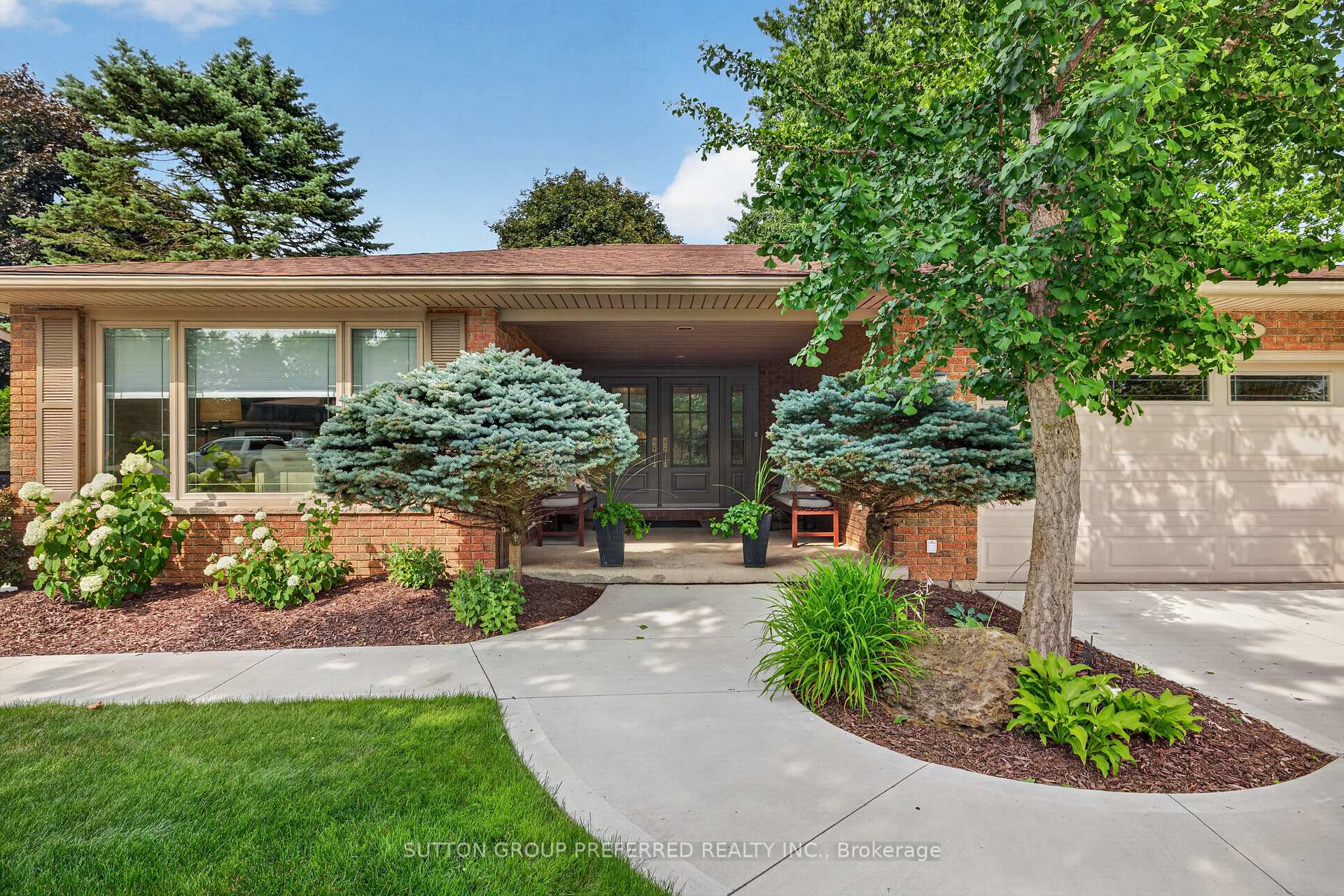 Photo 2 of 146 Sherwood Place, Thames Centre, Dorchester — HOMEH