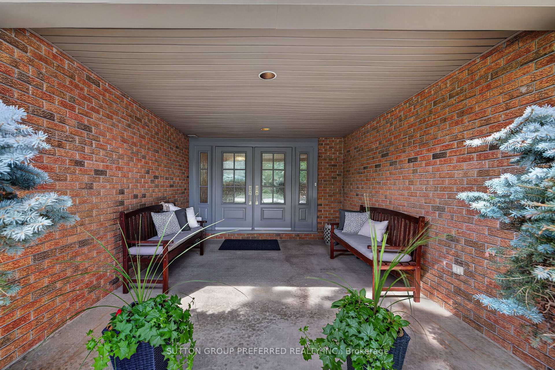 Photo 4 of 146 Sherwood Place, Thames Centre, Dorchester — HOMEH