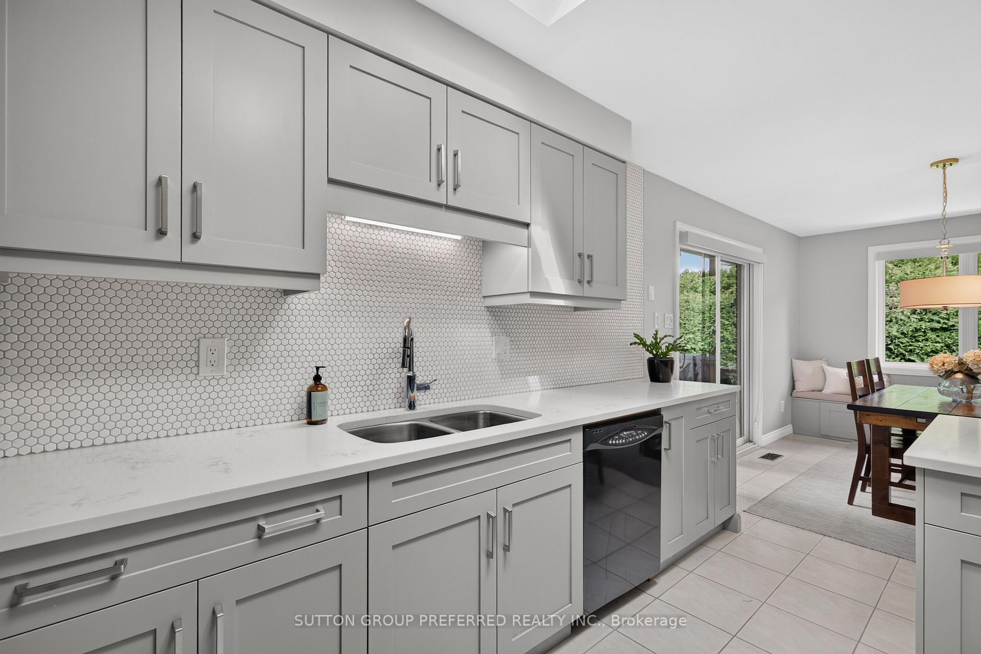 Photo 14 of 146 Sherwood Place, Thames Centre, Dorchester — HOMEH