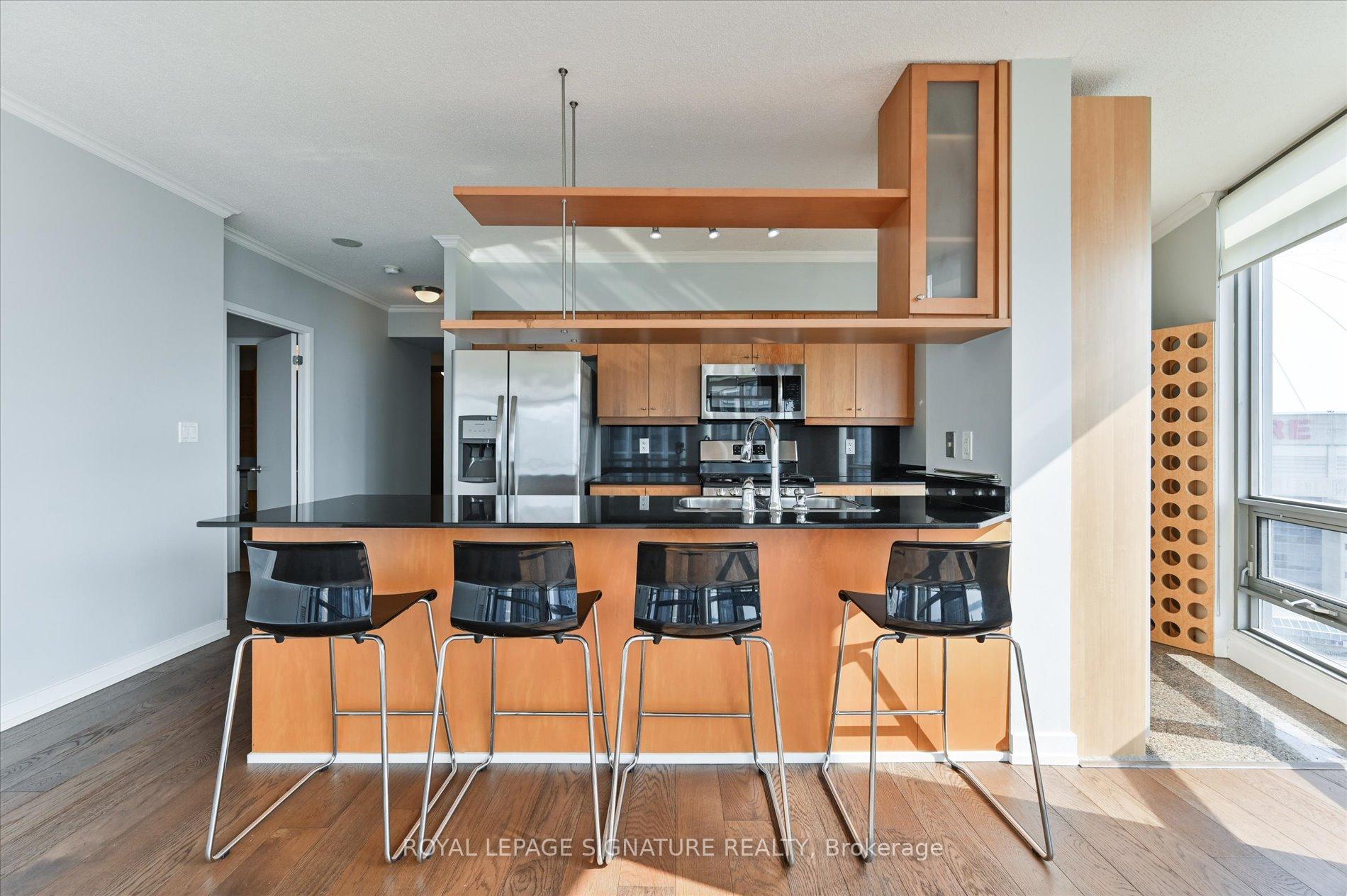 Photo 11 of Unit 1102, 5 Mariner Terrace, Toronto, Waterfront Communities — HOMEH