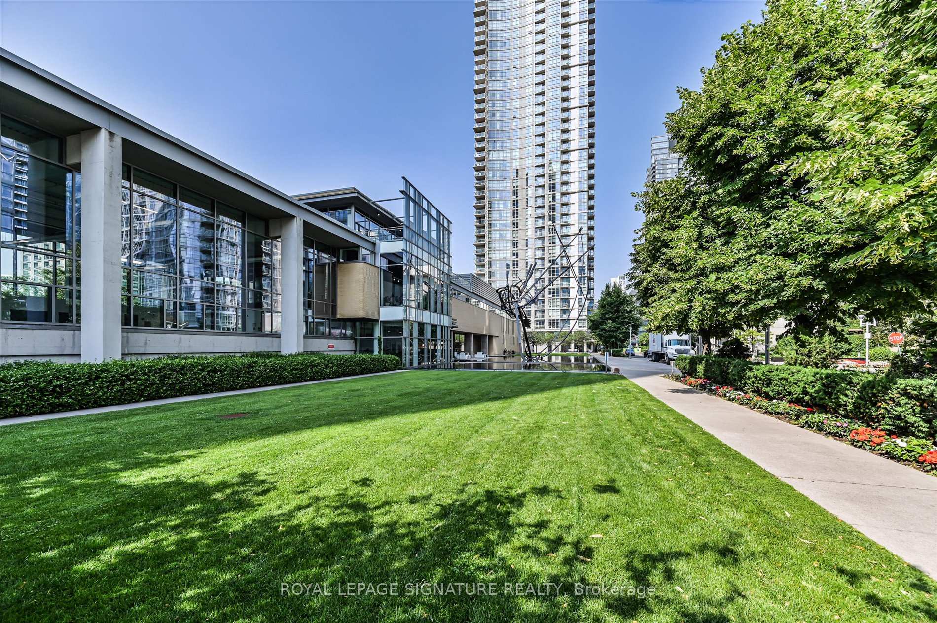 Photo 25 of Unit 1102, 5 Mariner Terrace, Toronto, Waterfront Communities — HOMEH