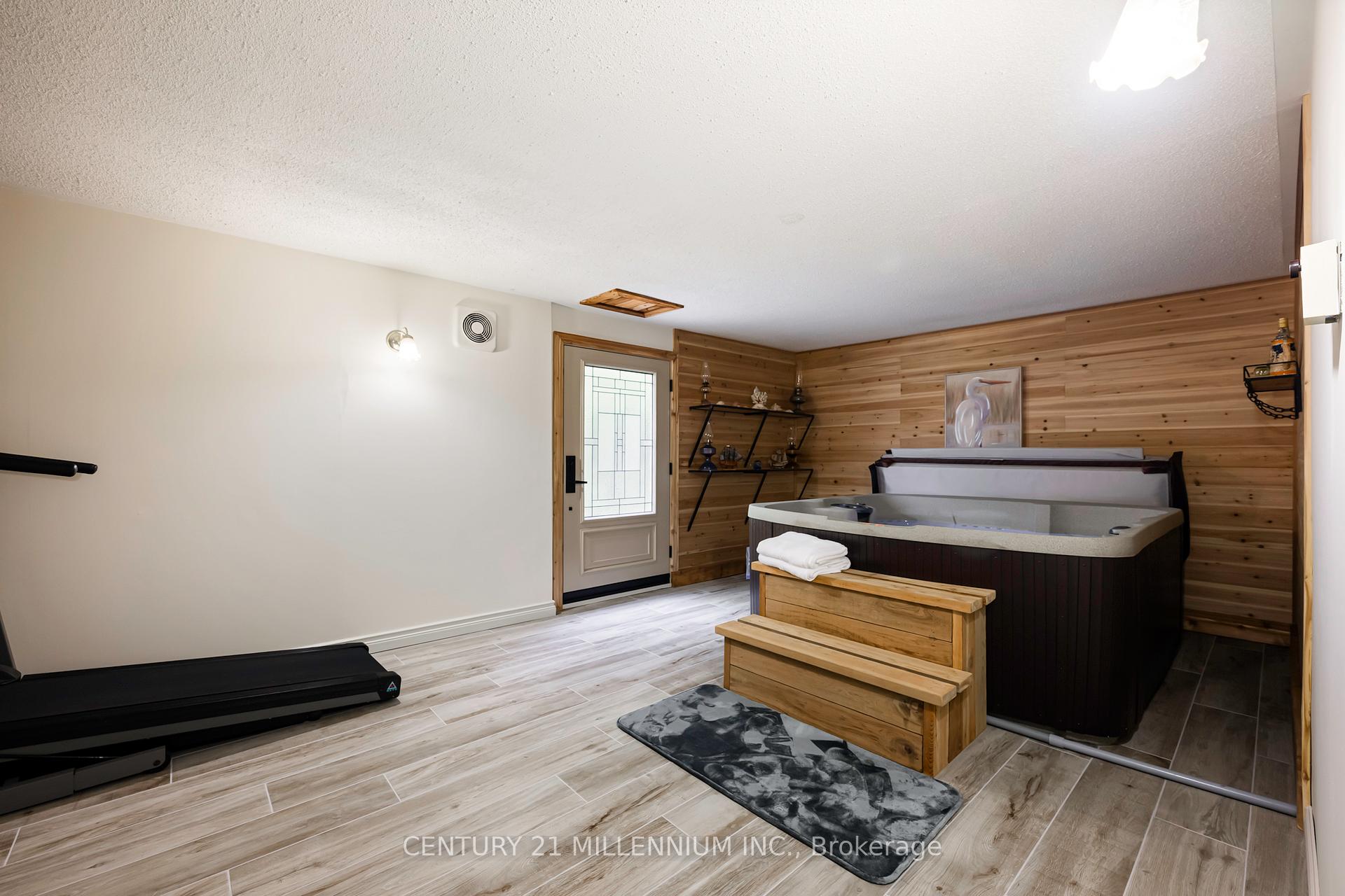 Photo 41 of 4 Brucedale Boulevard, Mono, Rural Mono — HOMEH