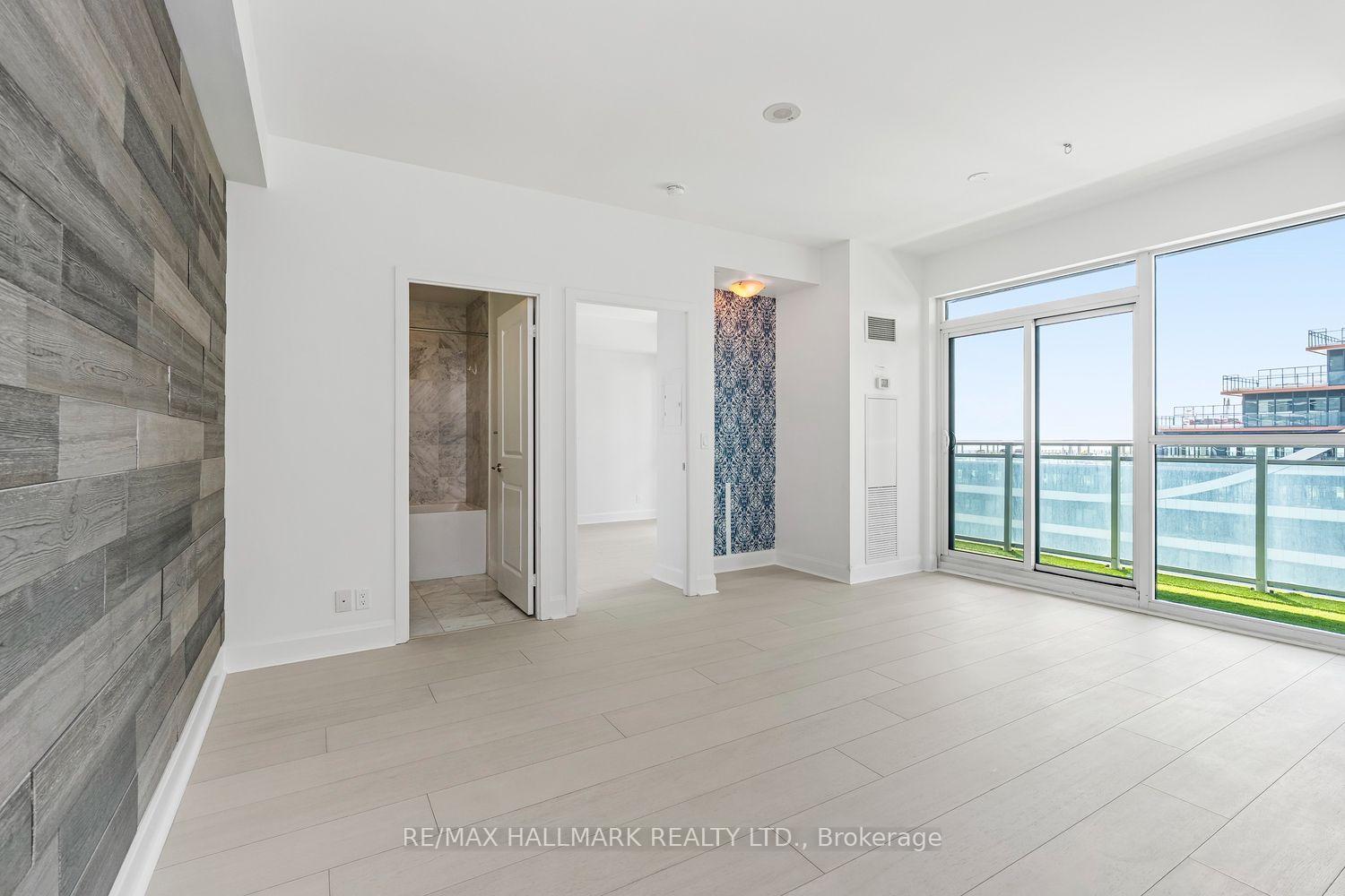 Photo 2 of Unit 701, 33 Shore Breeze Drive, Etobicoke, Mimico — HOMEH