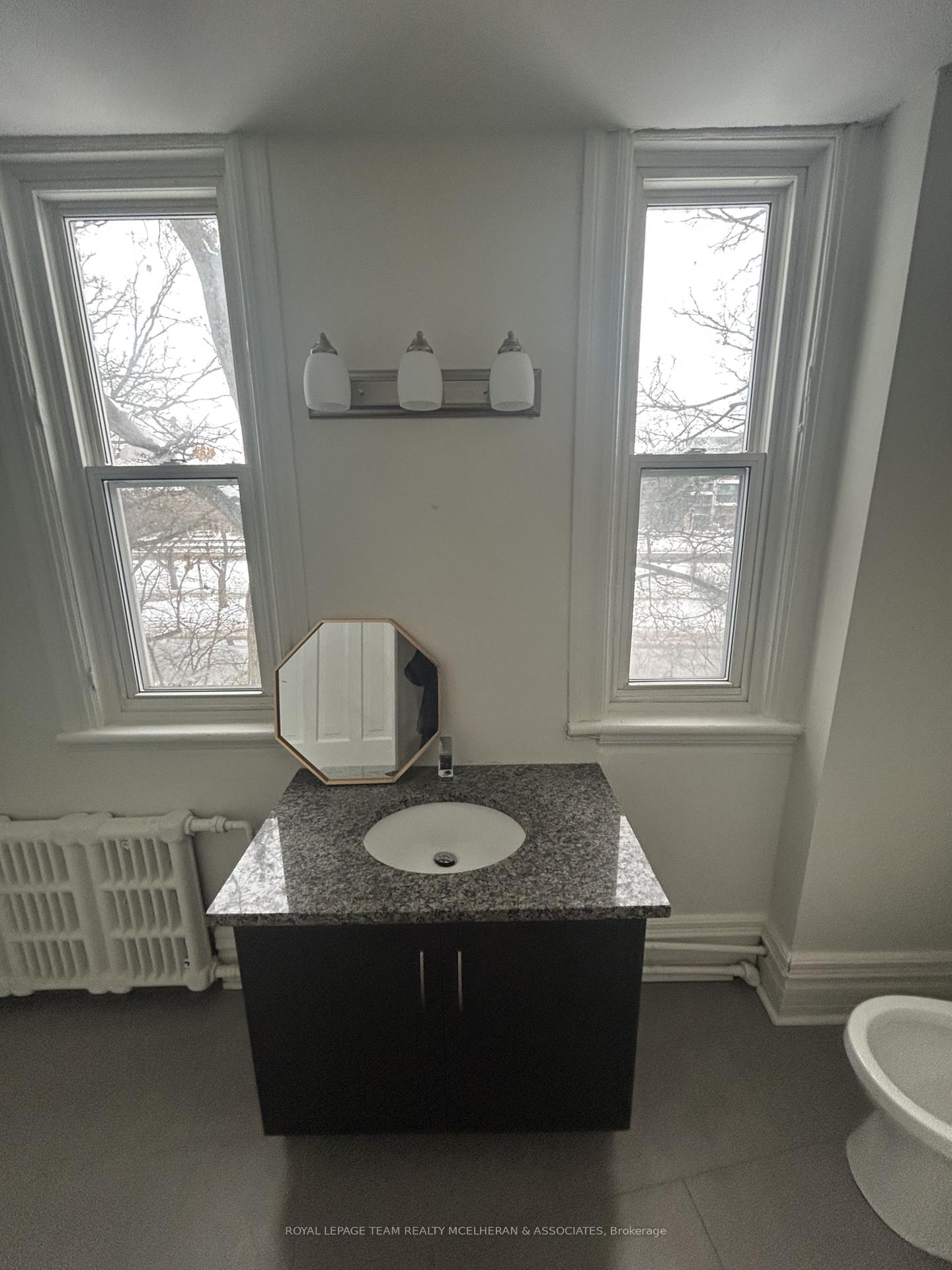 Photo 3 of 92 Queen Elizabeth Drive, Ottawa, Ottawa Centre/Golden Triangle — HOMEH
