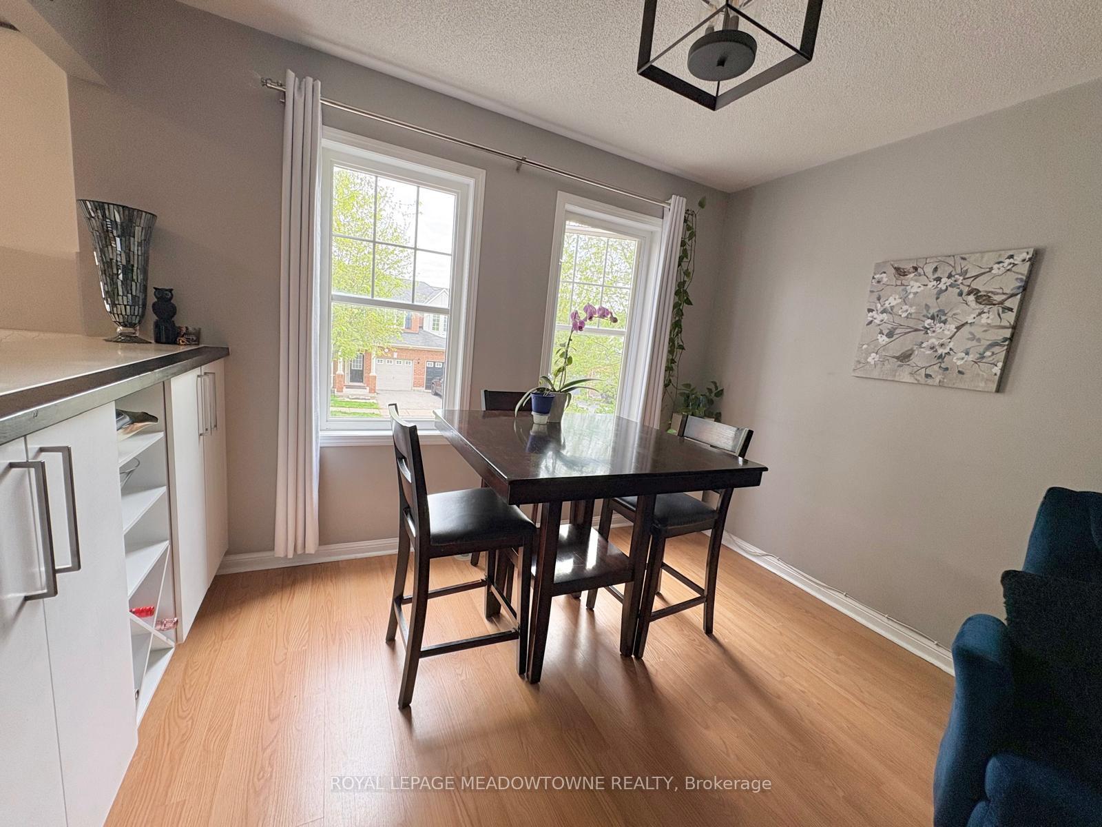 Photo 11 of 774 Shortreed Crescent, Milton, Coates — HOMEH