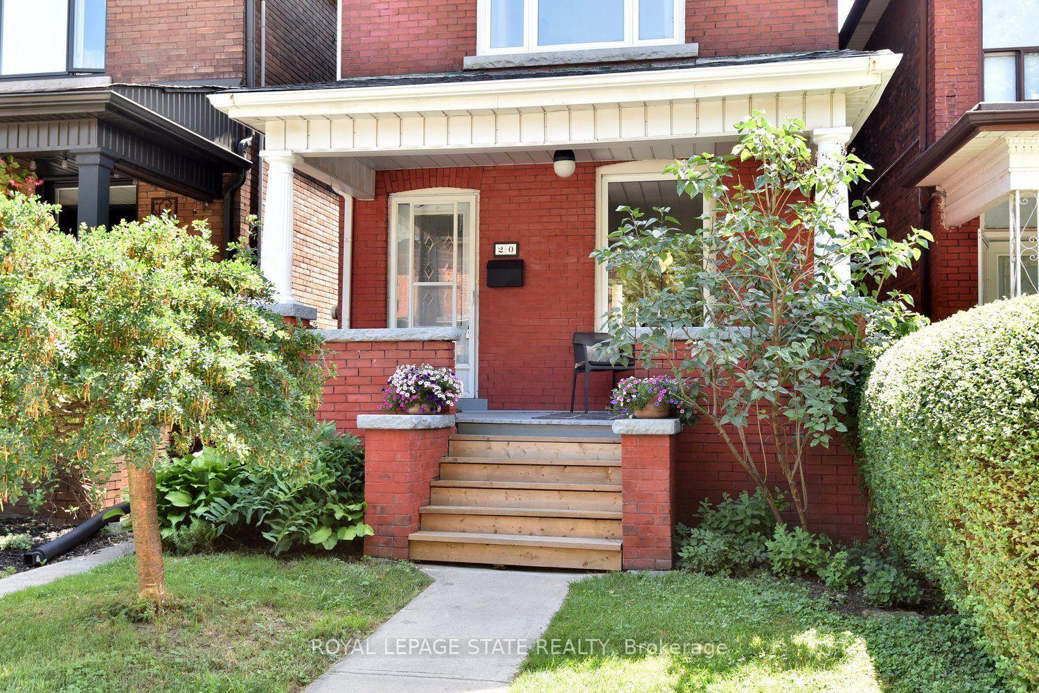 Photo 4 of 20 Fairholt Road N, Hamilton, Stipley — HOMEH