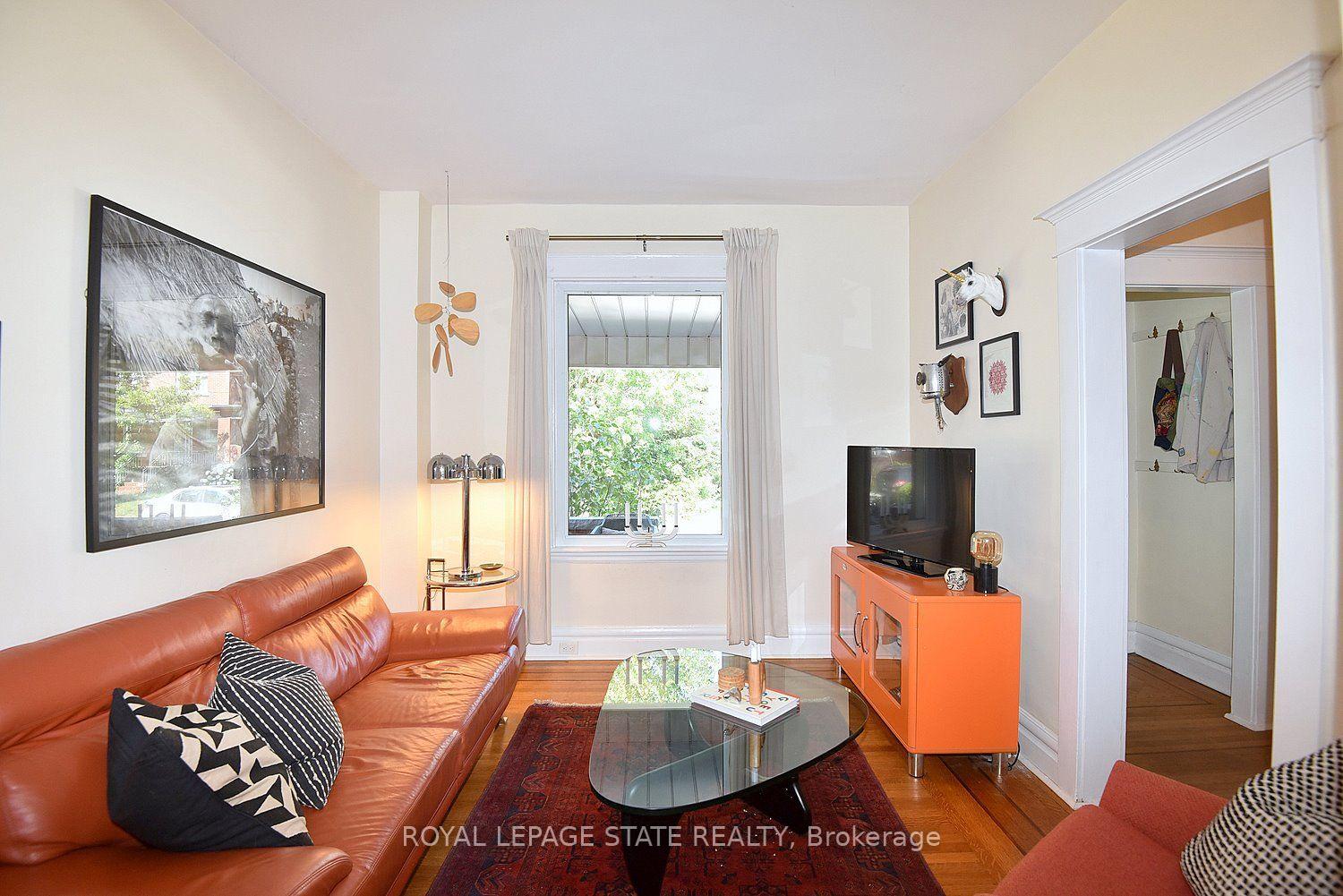 Photo 9 of 20 Fairholt Road N, Hamilton, Stipley — HOMEH