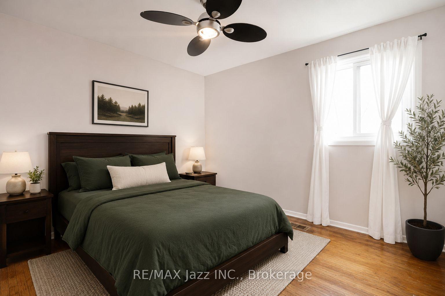 Photo 8 of 822 Modlin Road, Pickering, Bay Ridges — HOMEH