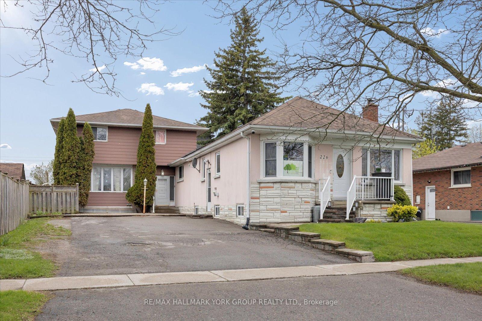 Photo 2 of 226 Cromwell Avenue, Oshawa, Vanier — HOMEH