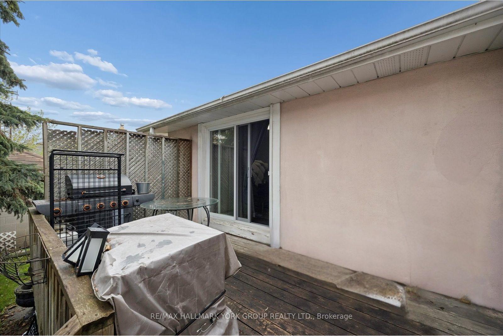 Photo 8 of 226 Cromwell Avenue, Oshawa, Vanier — HOMEH
