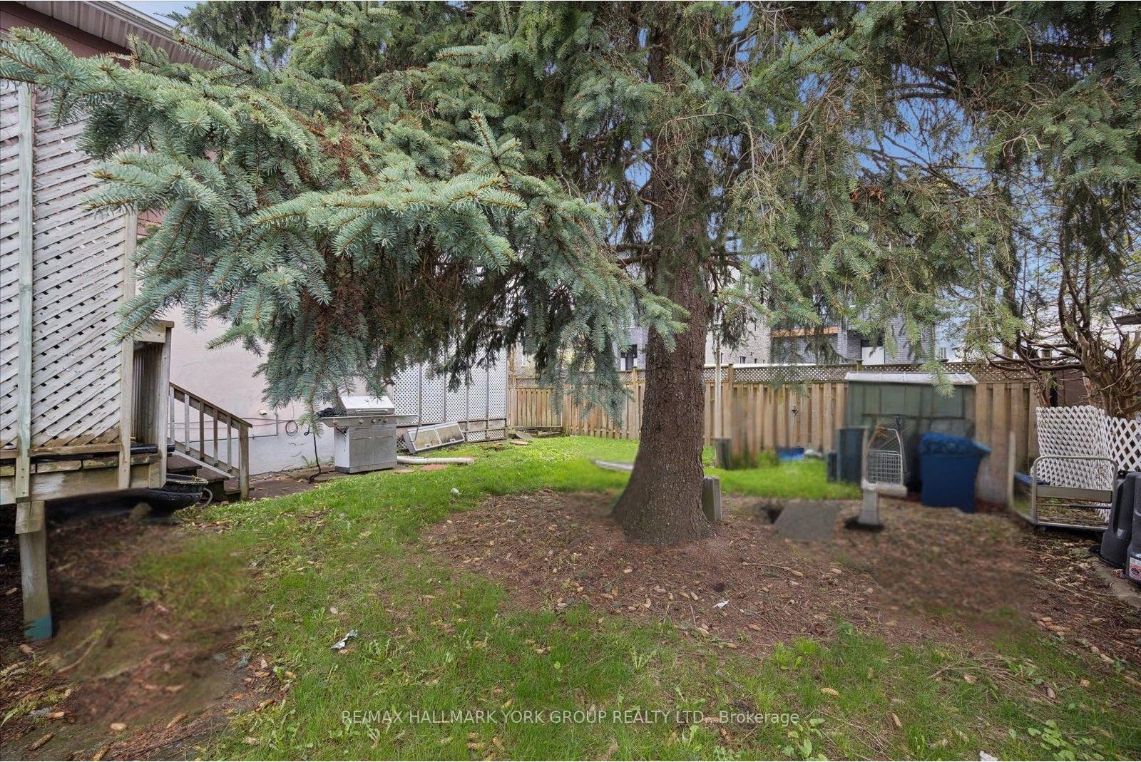Photo 11 of 226 Cromwell Avenue, Oshawa, Vanier — HOMEH