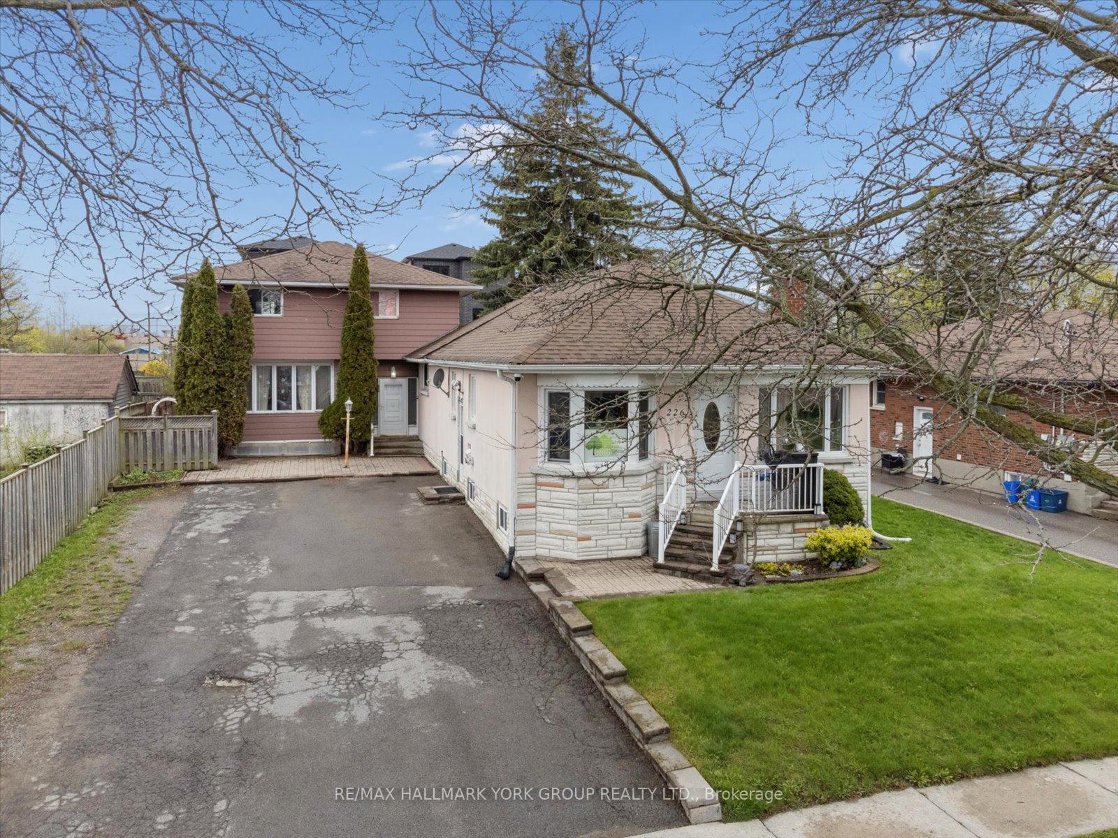 Photo 12 of 226 Cromwell Avenue, Oshawa, Vanier — HOMEH