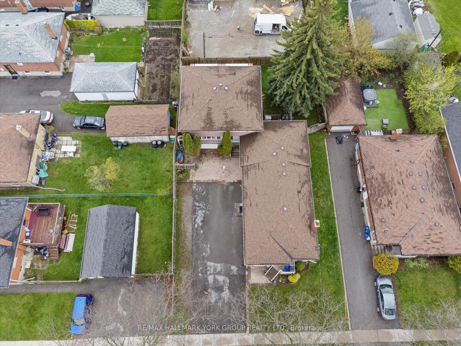 Photo 15 of 226 Cromwell Avenue, Oshawa, Vanier — HOMEH