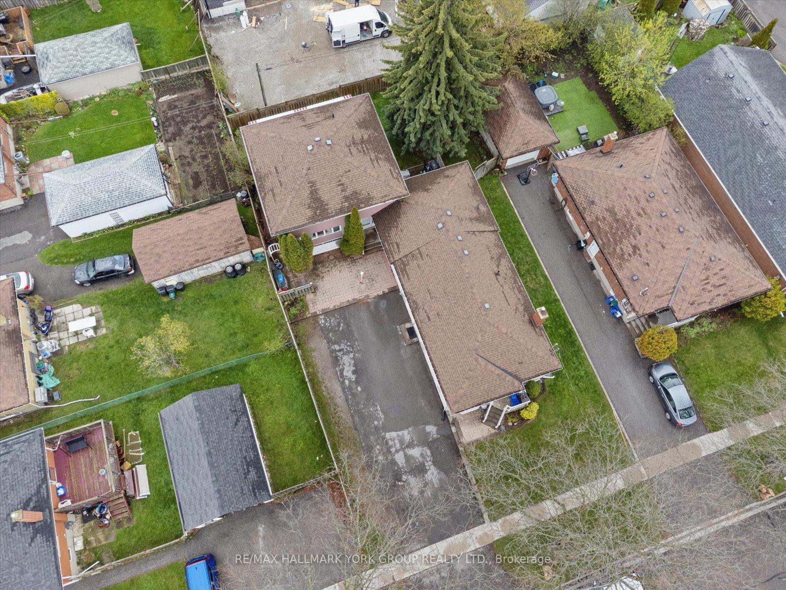 Photo 16 of 226 Cromwell Avenue, Oshawa, Vanier — HOMEH
