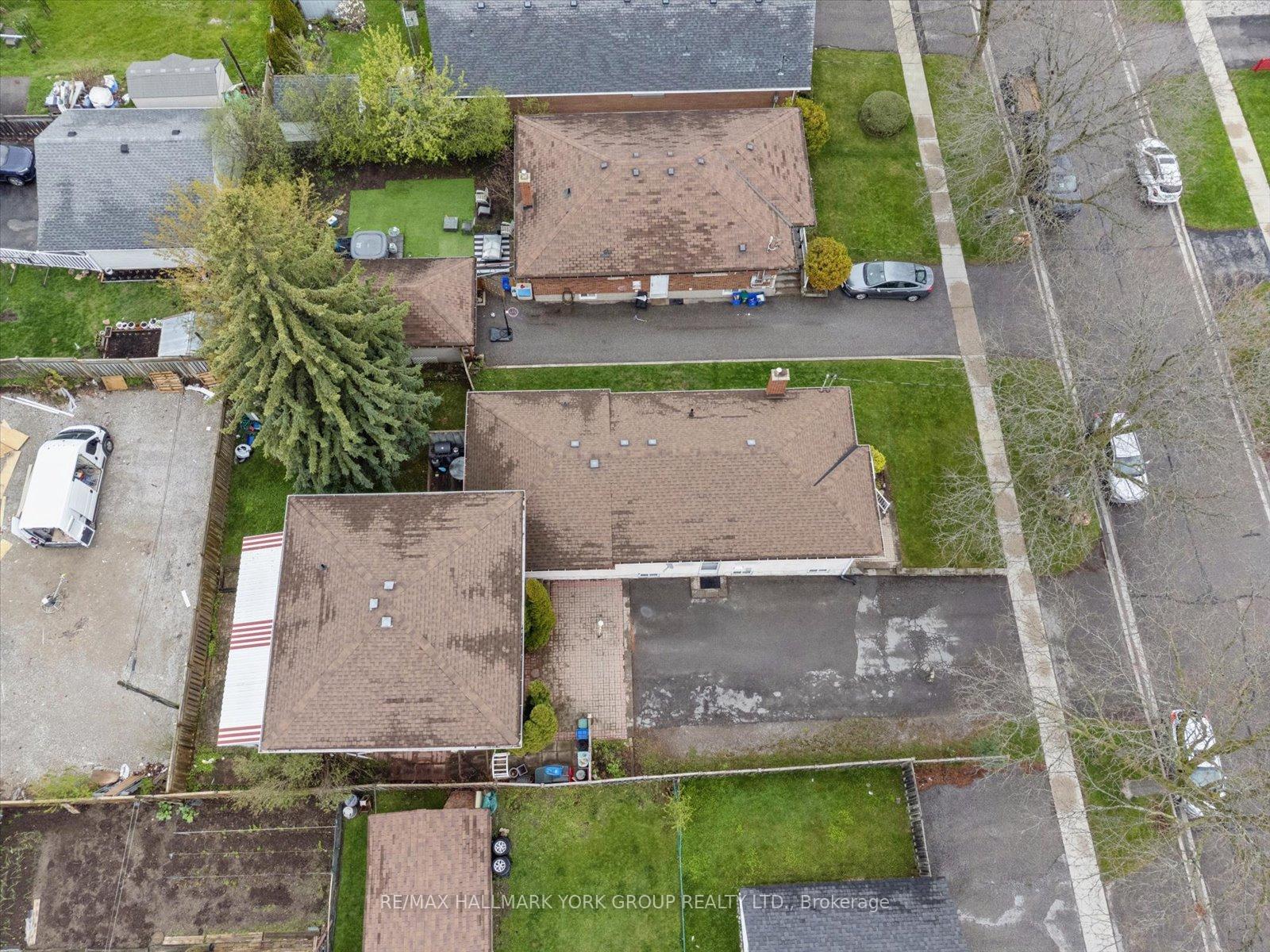 Photo 17 of 226 Cromwell Avenue, Oshawa, Vanier — HOMEH