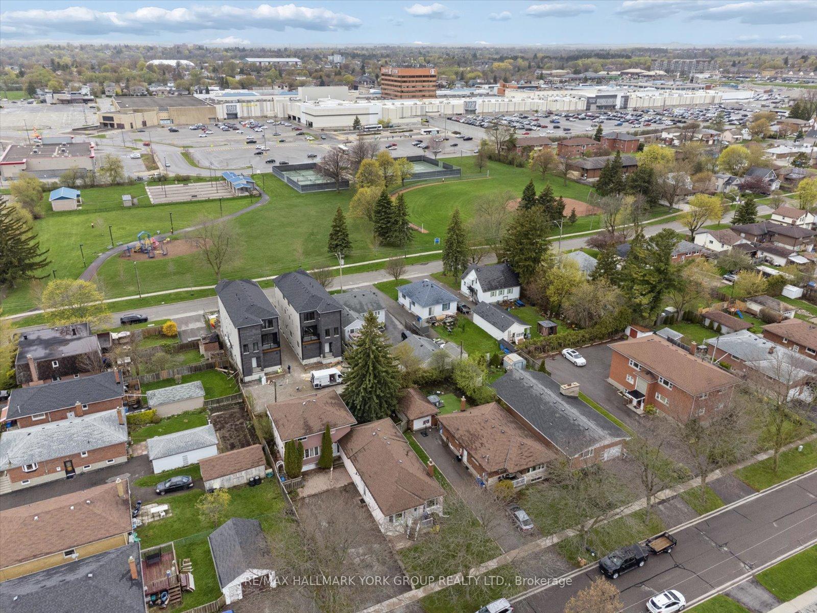Photo 25 of 226 Cromwell Avenue, Oshawa, Vanier — HOMEH